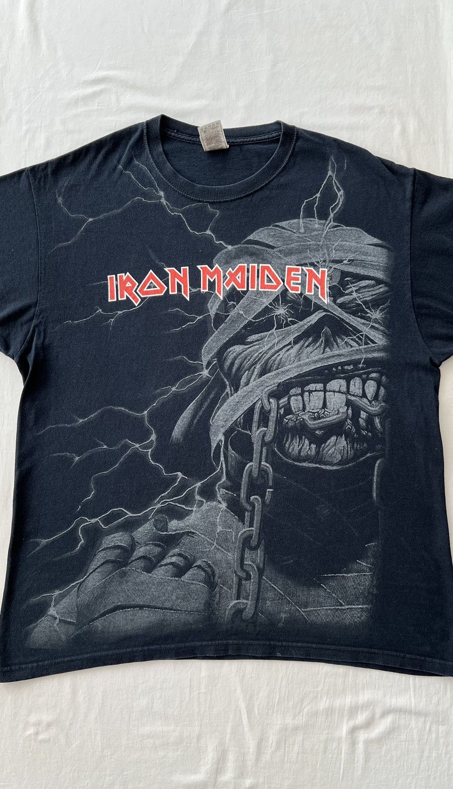 Band Tees Vintage 2008 Iron Maiden Eddie AOP Black T-shirt Size US XL / EU 56 / 4 - 4 Thumbnail