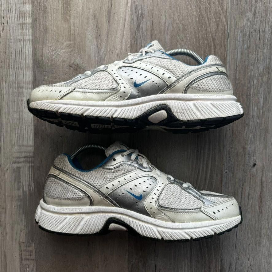 Nike NIKE •• WMNS Dart 7 "White/Blue" (8.5M) Size US 8.5 / EU 41-42 - 3 Thumbnail