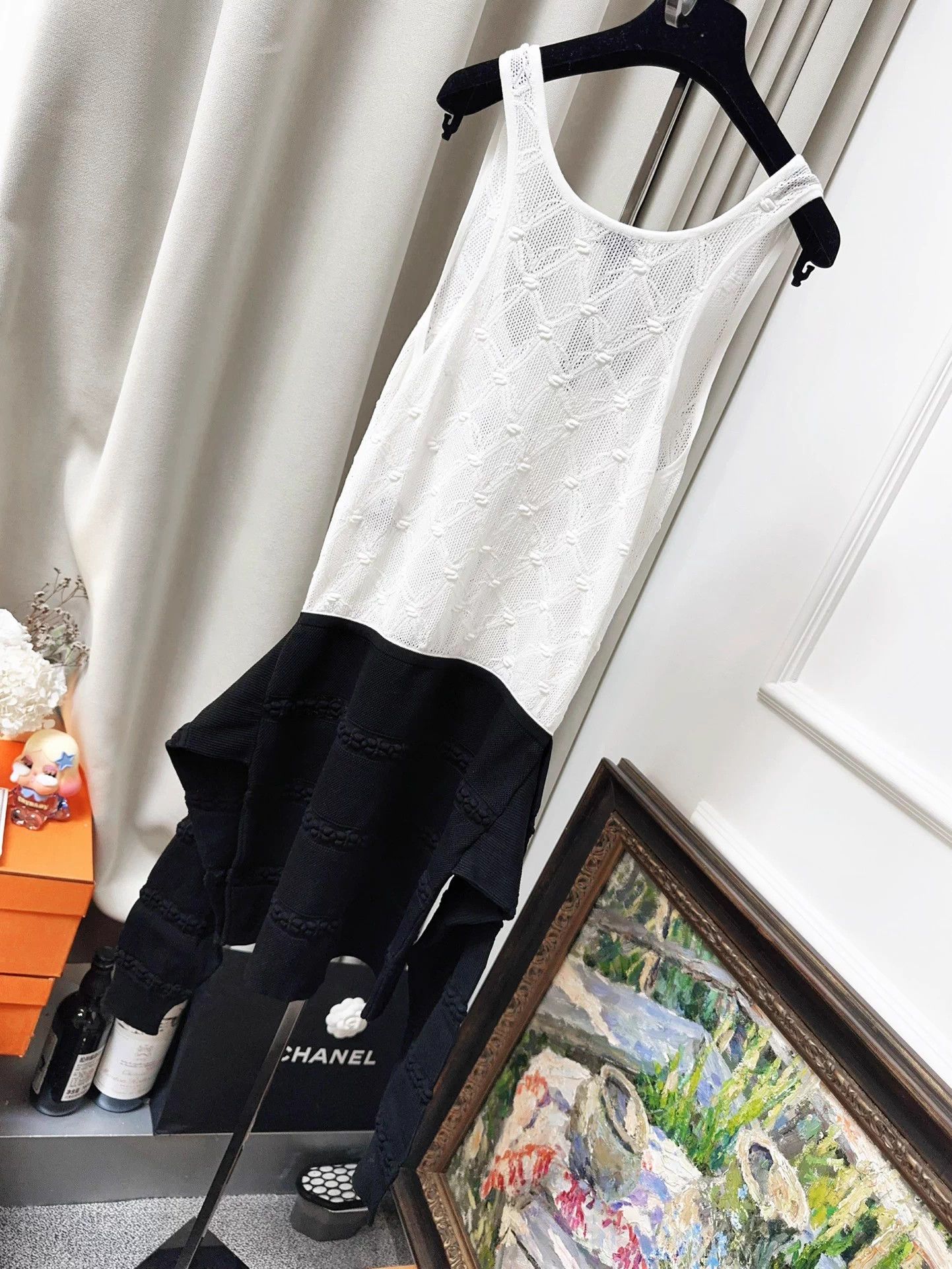 Chanel Chanel 24S Black White Openwork Knit Tie Cami 36 Size XS / US 0-2 / IT 36-38 - 2 Thumbnail
