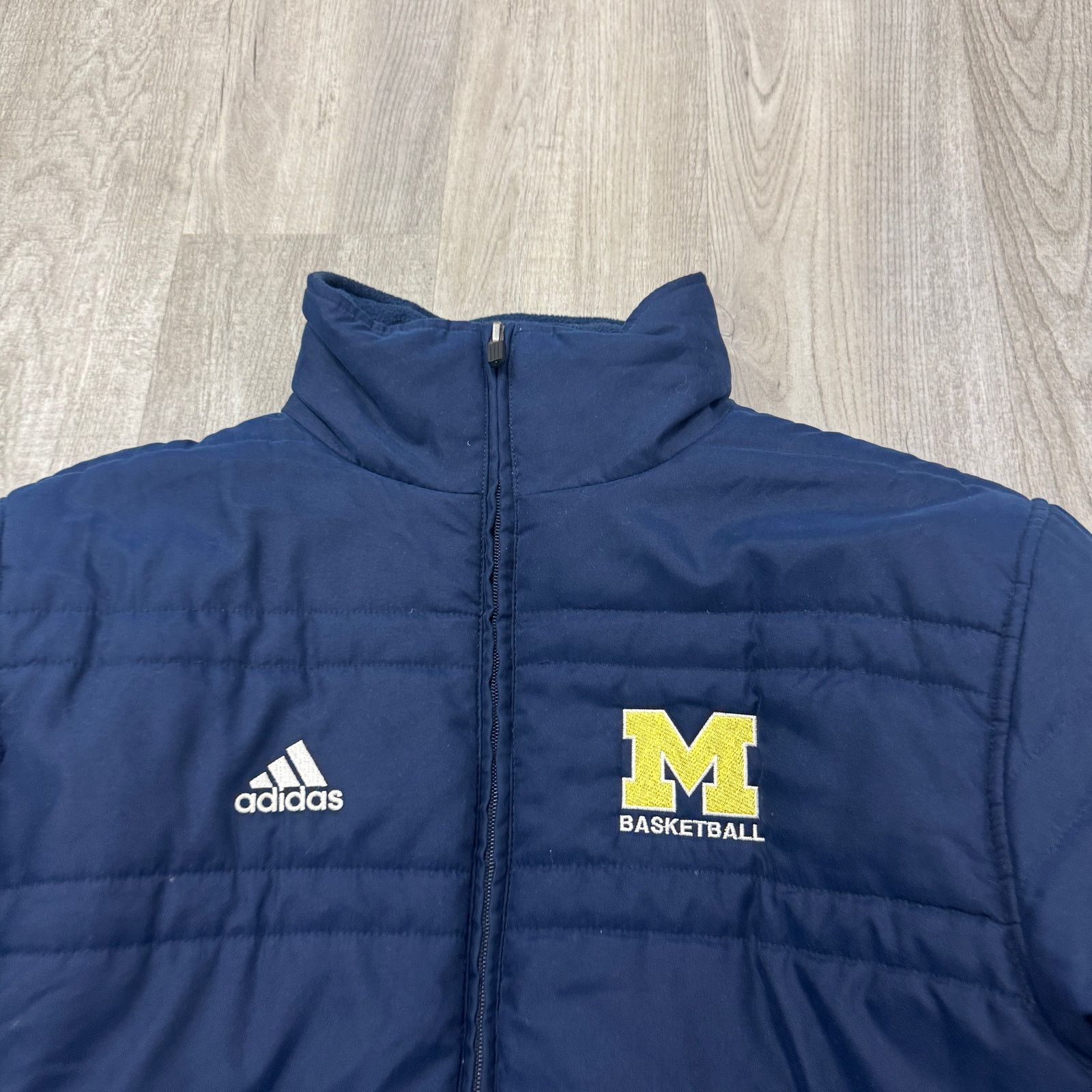 Adidas Vintage Adidas Michigan Wolverines Puffer Jacket Mens Small Size US S / EU 44-46 / 1 - 3 Thumbnail