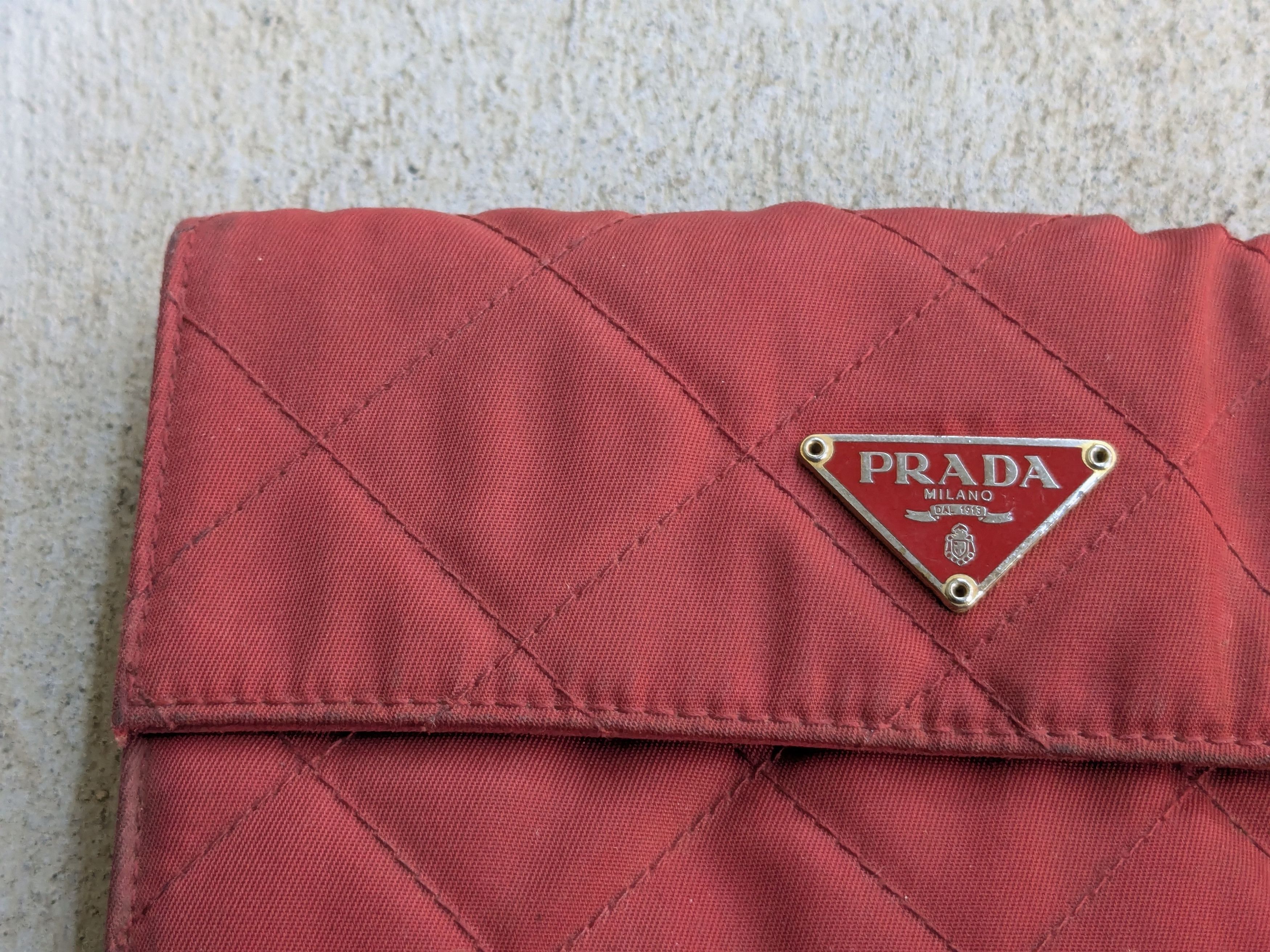 Prada Prada Wallet Red Quilted Nylon Leather Bifold Cardholder Y2K Size ONE SIZE - 2 Thumbnail