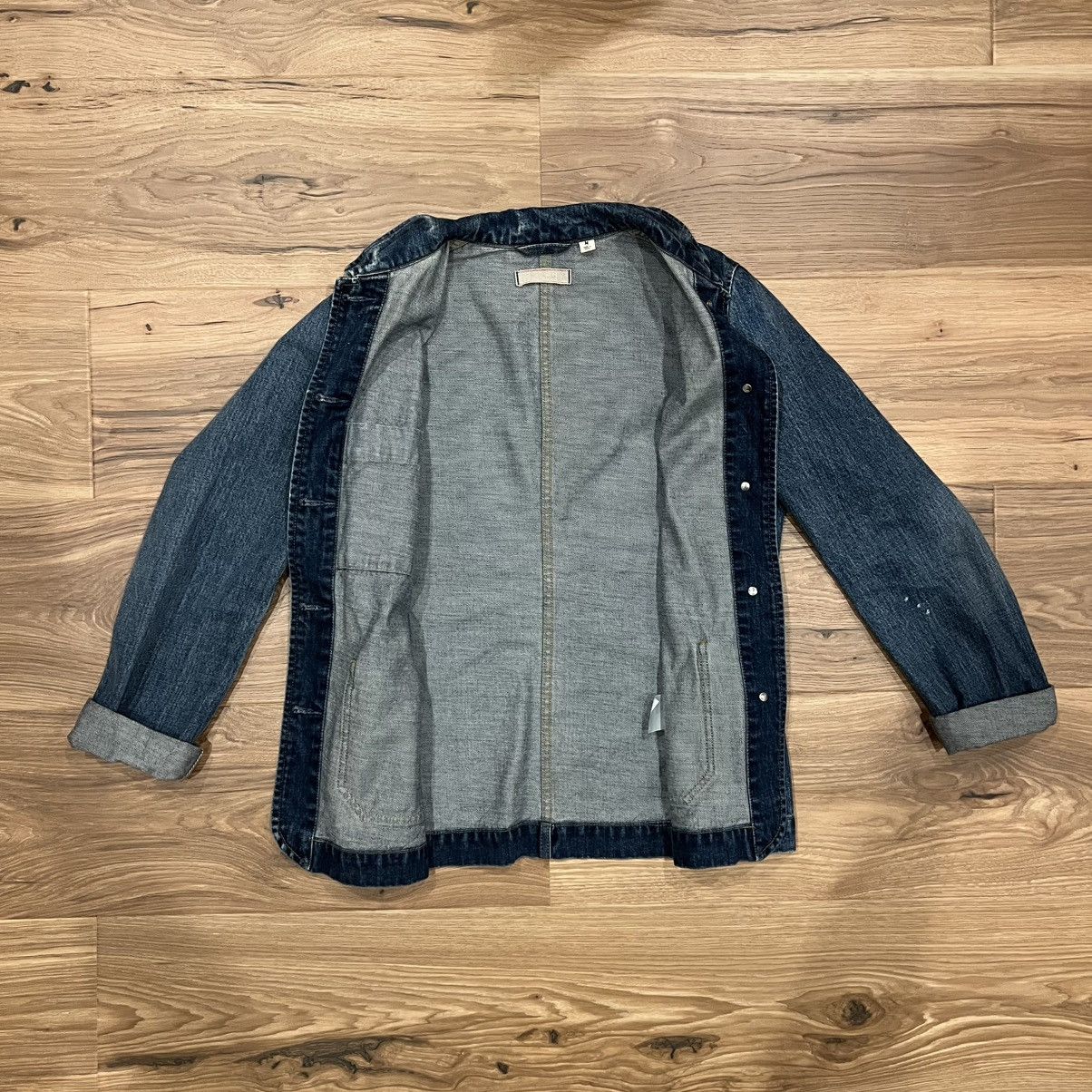 Uniqlo Uniqlo Blue Denim Jacket Distressed Womens Medium Size M / US 6-8 / IT 42-44 - 4 Thumbnail