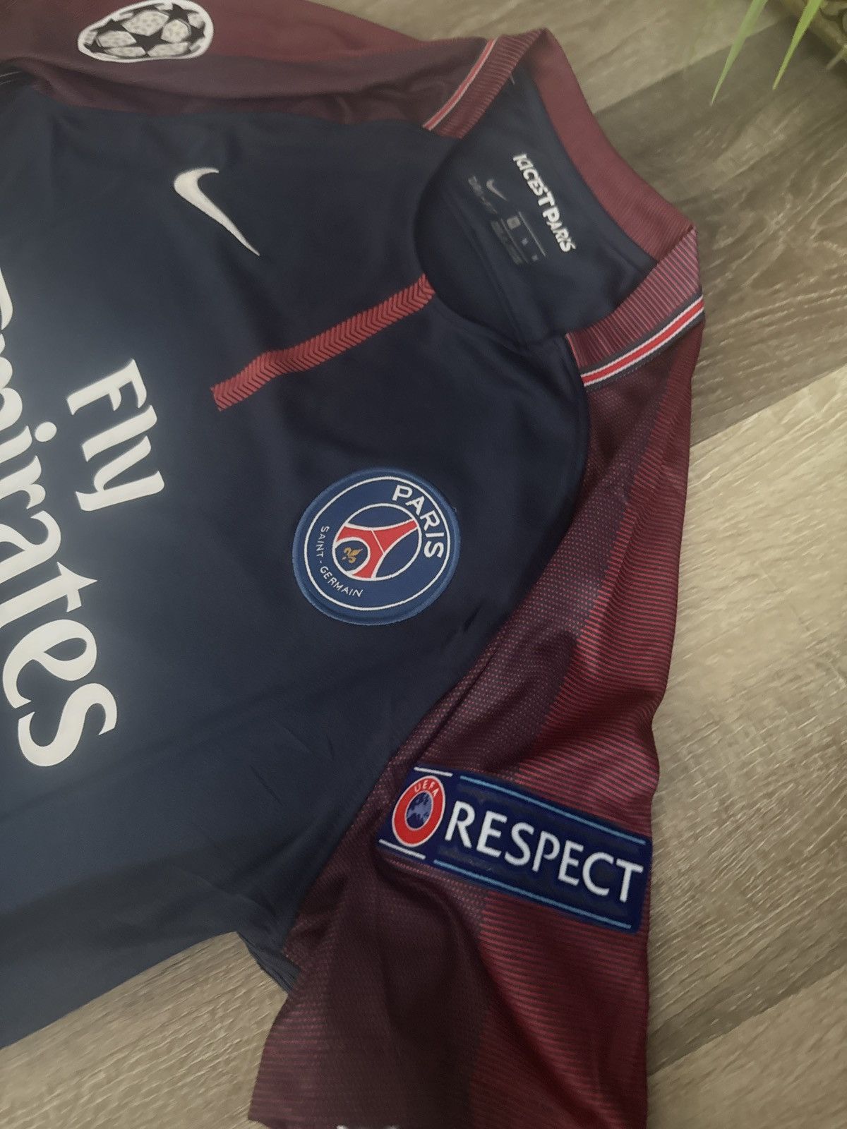 Nike PSG Paris Saint Germain Neymar Jr 10 Retro Soccer Jersey VTG Size US M / EU 48-50 / 2 - 6 Thumbnail