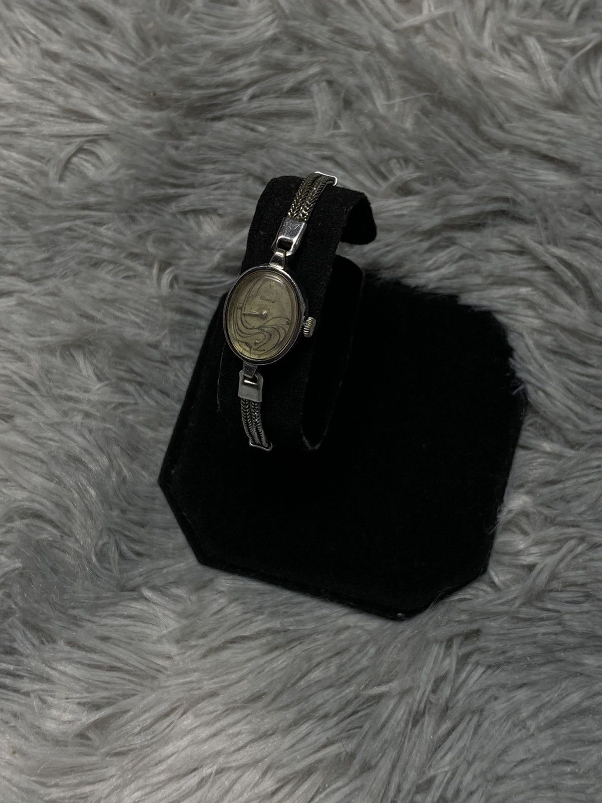 Vintage Futuristic Chaika Vintage Mechanical Watch - Soviet Elegance Size ONE SIZE - 1 Thumbnail