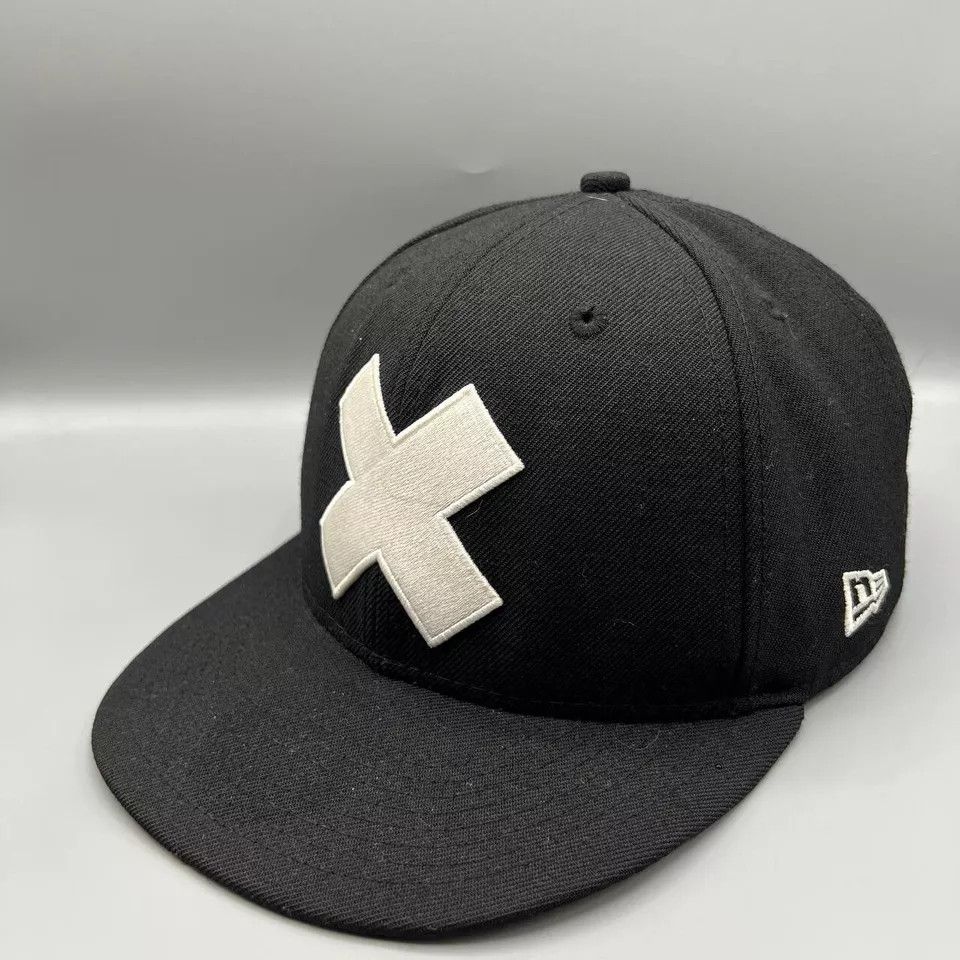 New Era One Piece Tony Tony Chopper Hat Men 7 3/8 Fitted Cap Size ONE SIZE - 2 Thumbnail