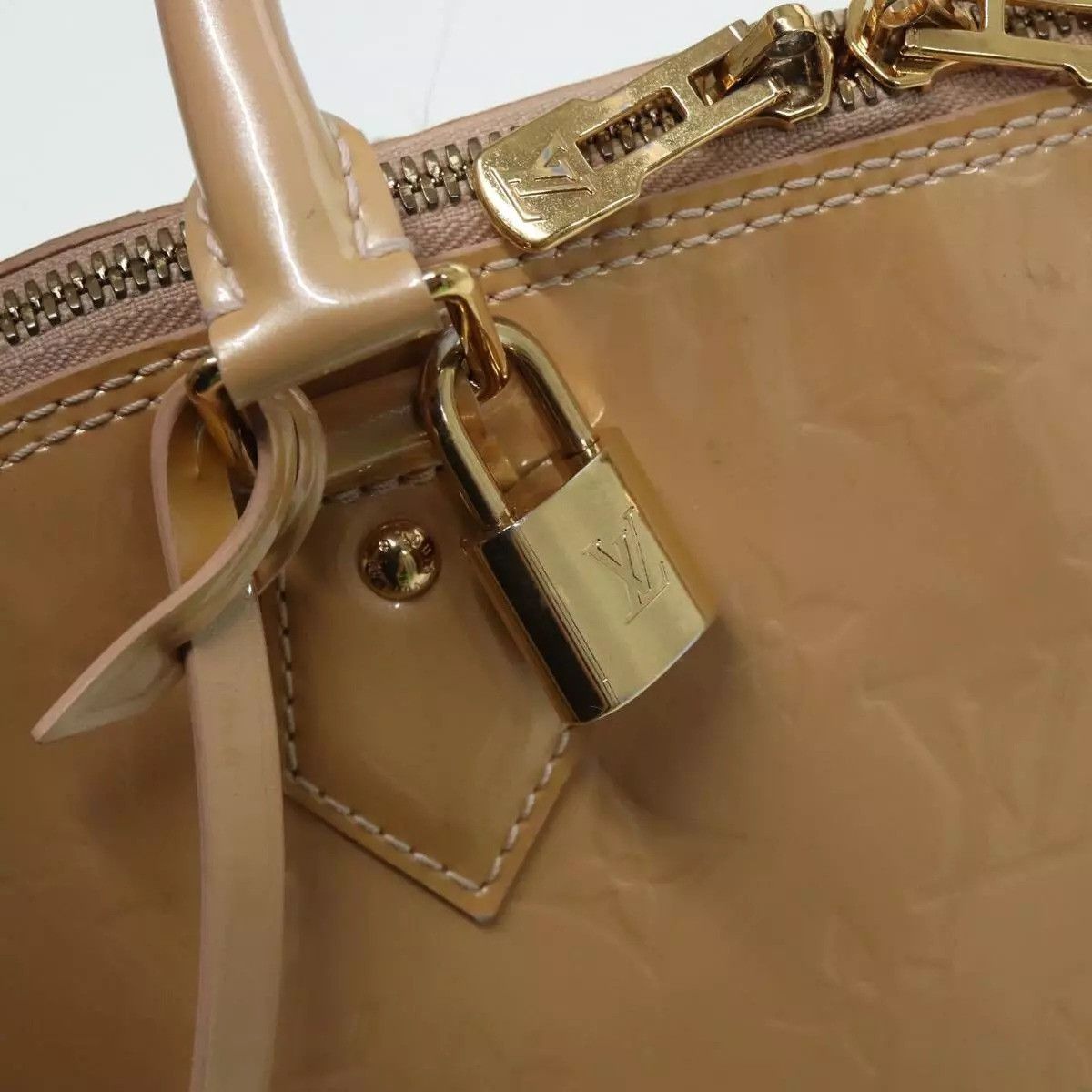 Louis Vuitton LOUIS VUITTON Monogram Vernis Alma PM Hand Bag Rose Size ONE SIZE - 5 Thumbnail