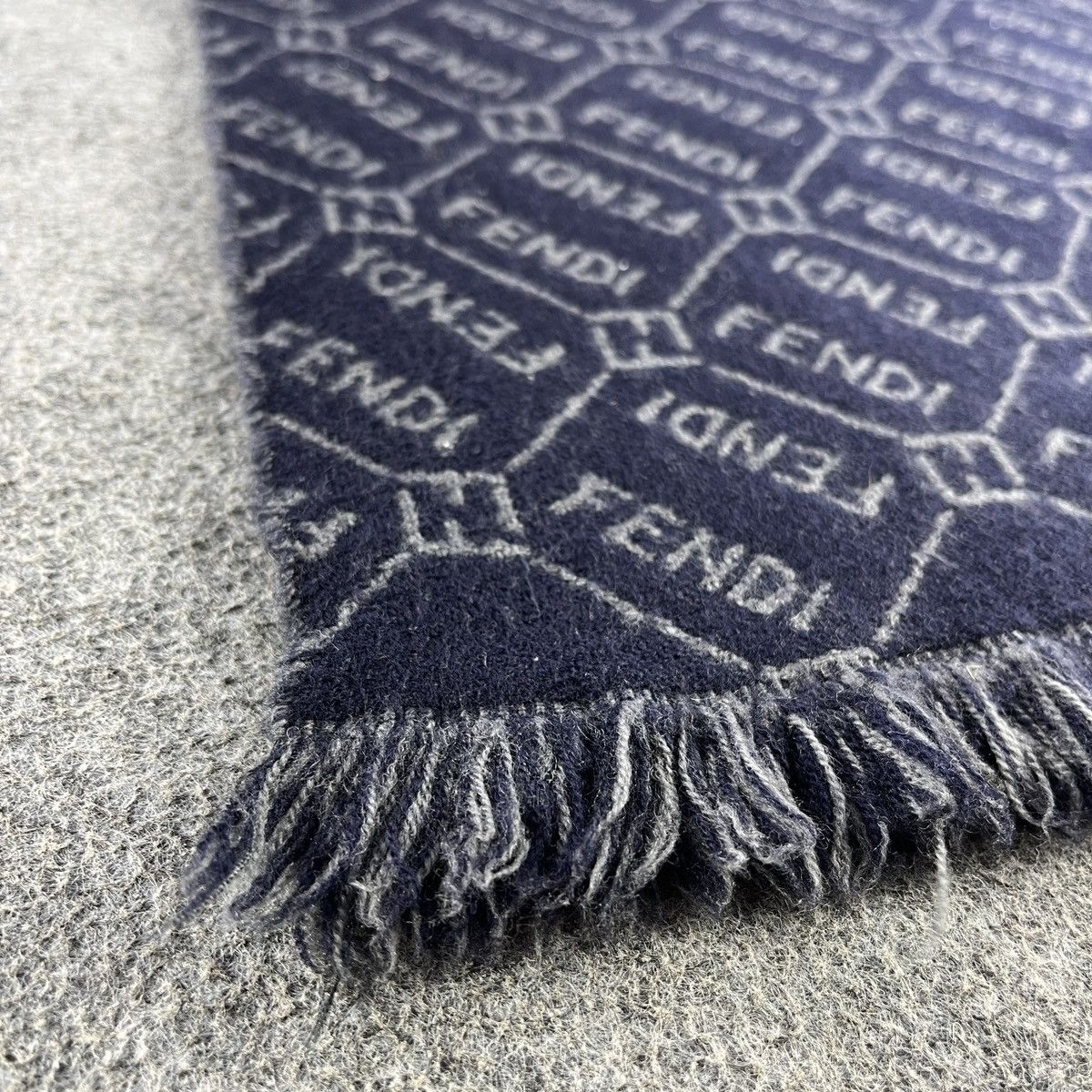 Vintage Vintage Fendi Scarf / Muffler / Neckwear T1399 Size ONE SIZE - 9 Thumbnail