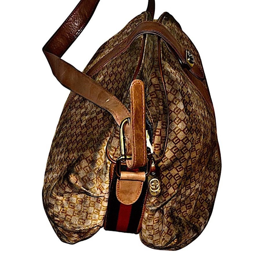 Gucci Authentic Vintage Gucci Suede Monogram GG Web Shoulder Bag Size ONE SIZE - 3 Thumbnail