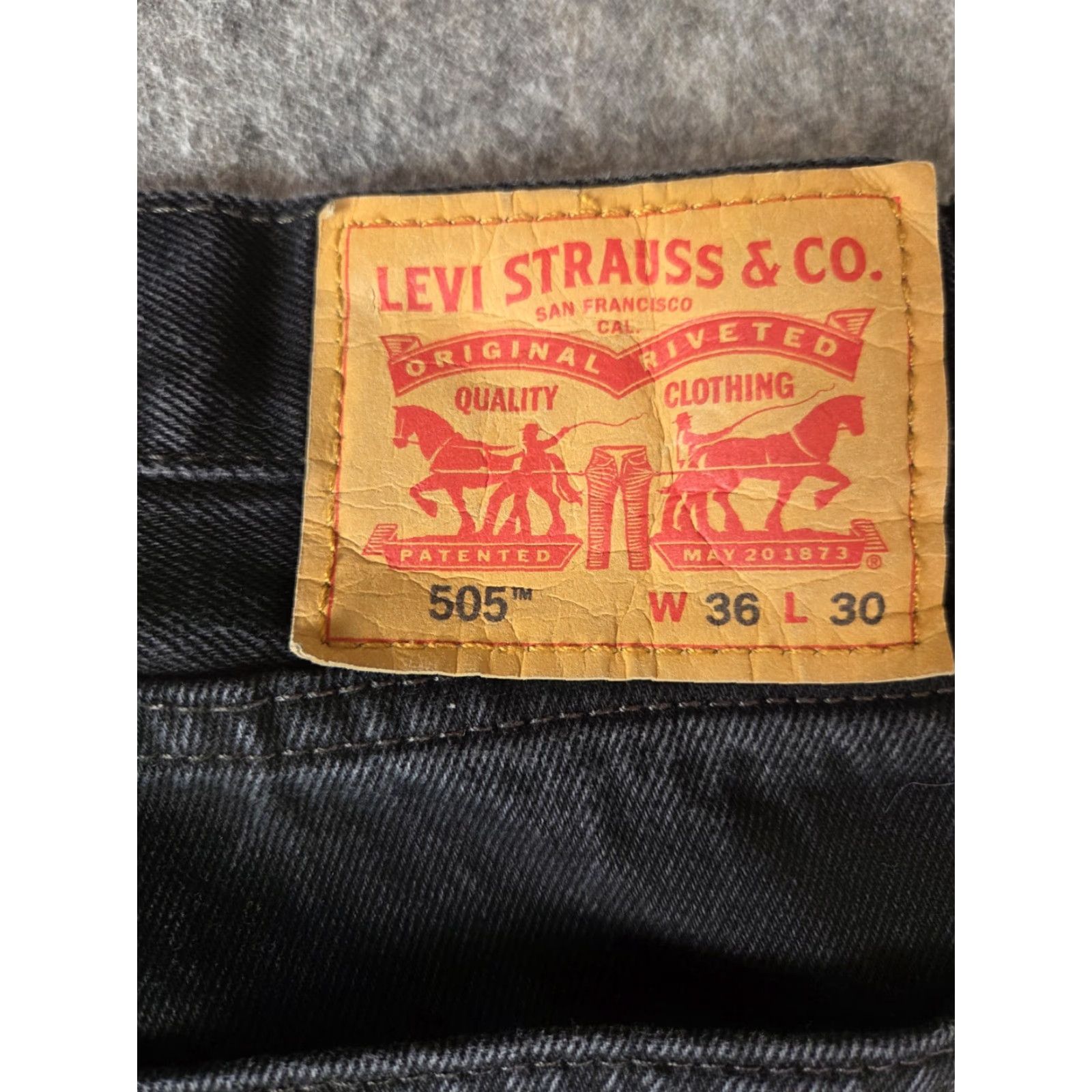 Vintage Levi Strauss 505 Jeans Straight Regular Fit Men's 36x30 Black Denim Pants Straight Leg Regular Waist 36in Jeans Mens Size US 36 / EU 52 - 4 Thumbnail