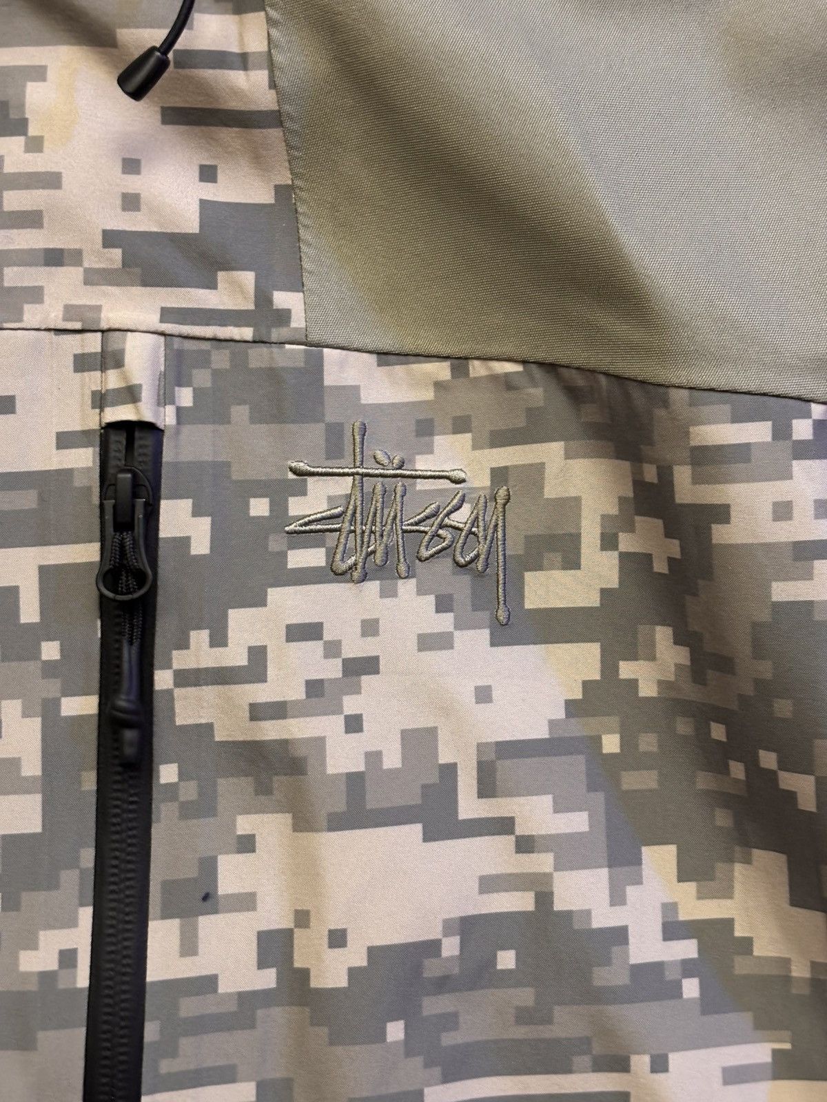 Goretex × Stussy Stussy GORE-TEX Guide Shell Digi Camo Size US L / EU 52-54 / 3 - 7 Thumbnail