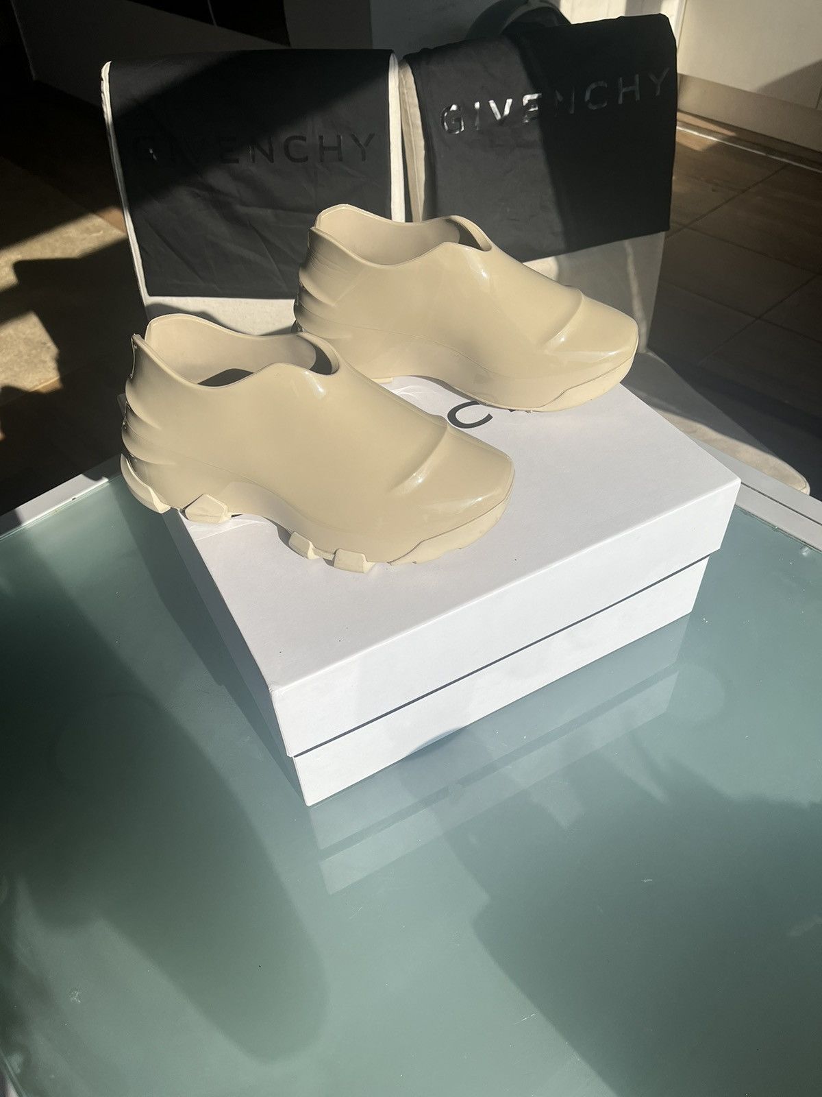 Givenchy Givenchy “monumental” Size US 9 / EU 42 - 8 Thumbnail