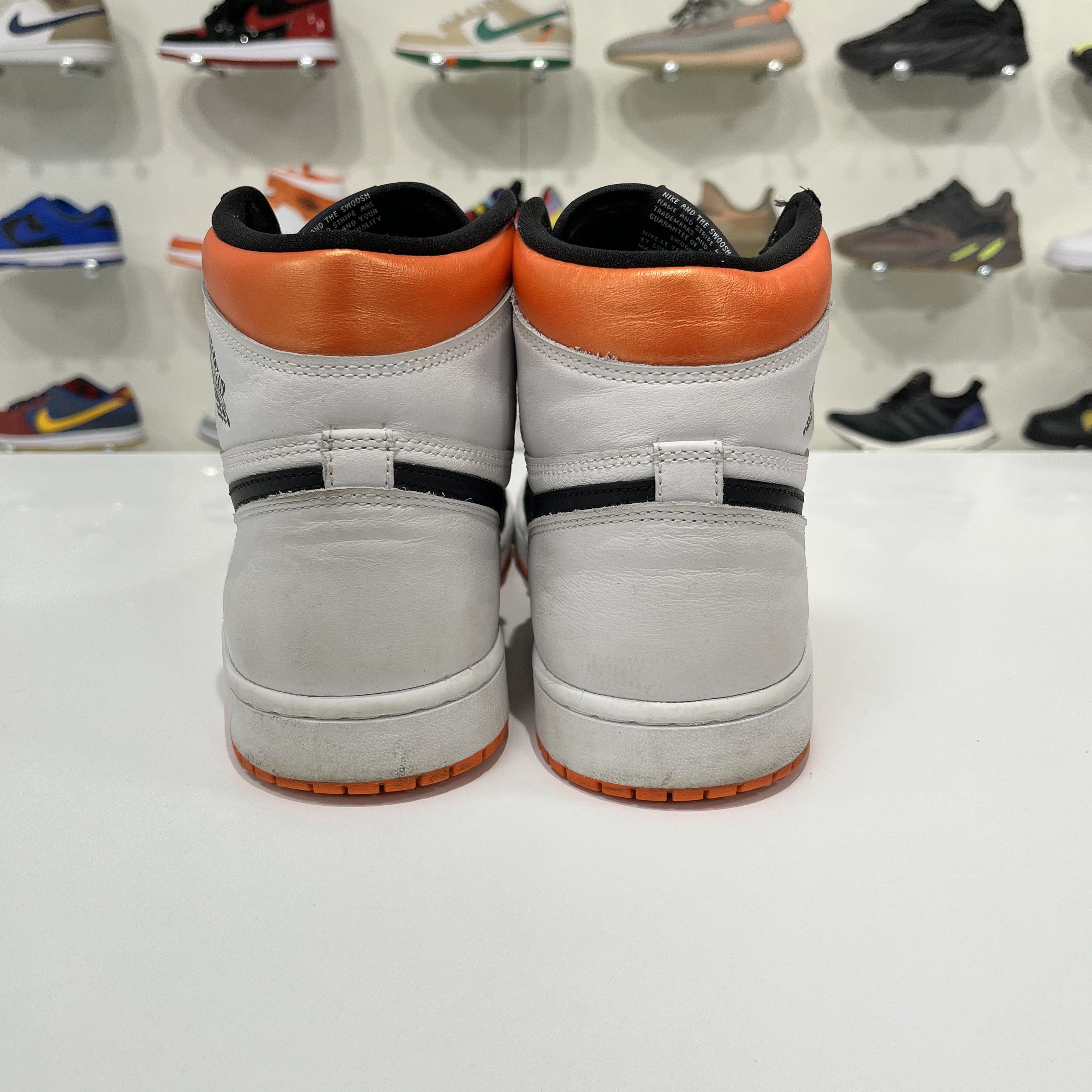 Nike Air Jordan 1 Retro High Electro Orange Size US 10.5 / EU 43-44 - 5 Thumbnail