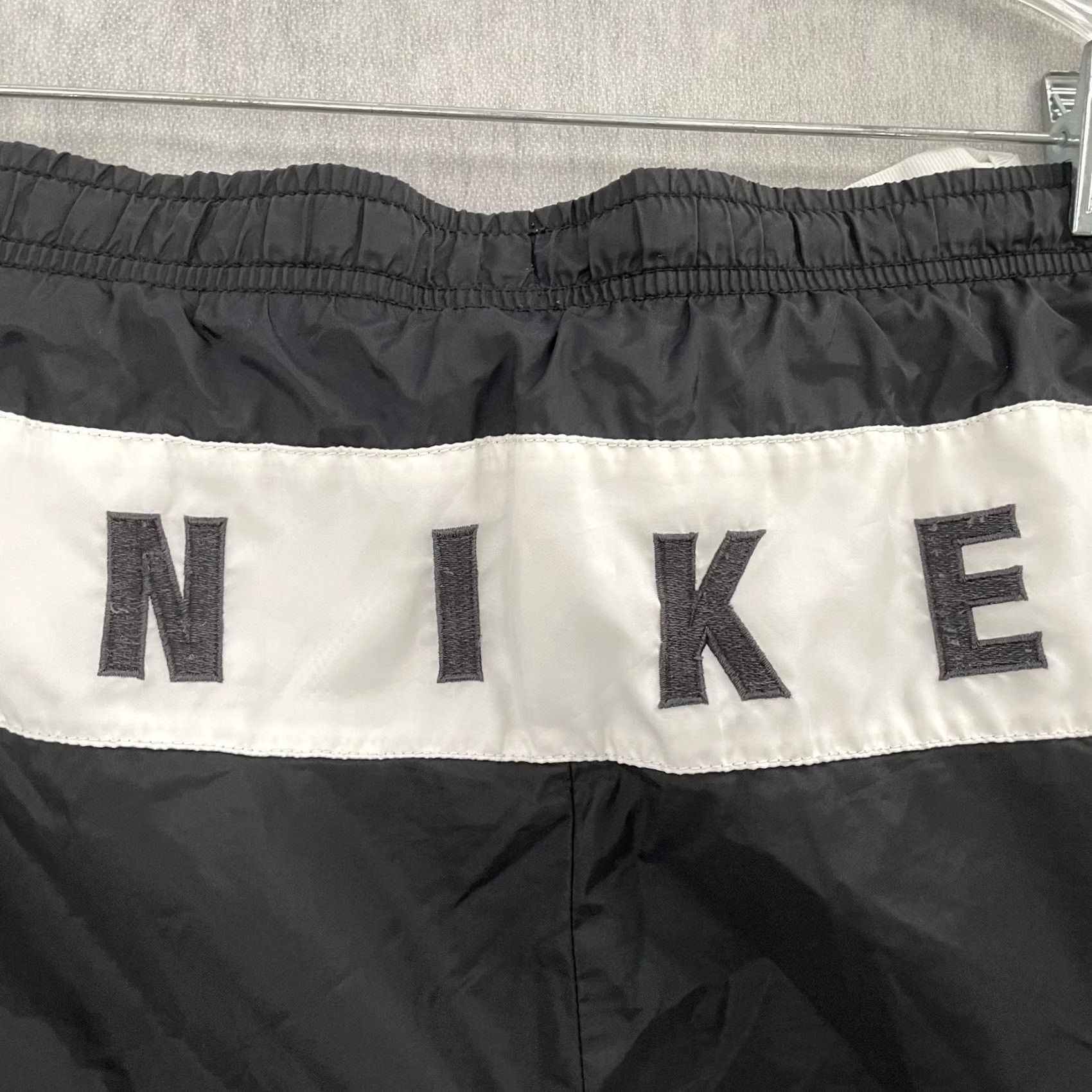 Nike VINTAGE Nike Shorts Adult 2XL Black Lined Swim Trunks Mens XXL 90s Swoosh Spell Out Size US 39 - 3 Thumbnail