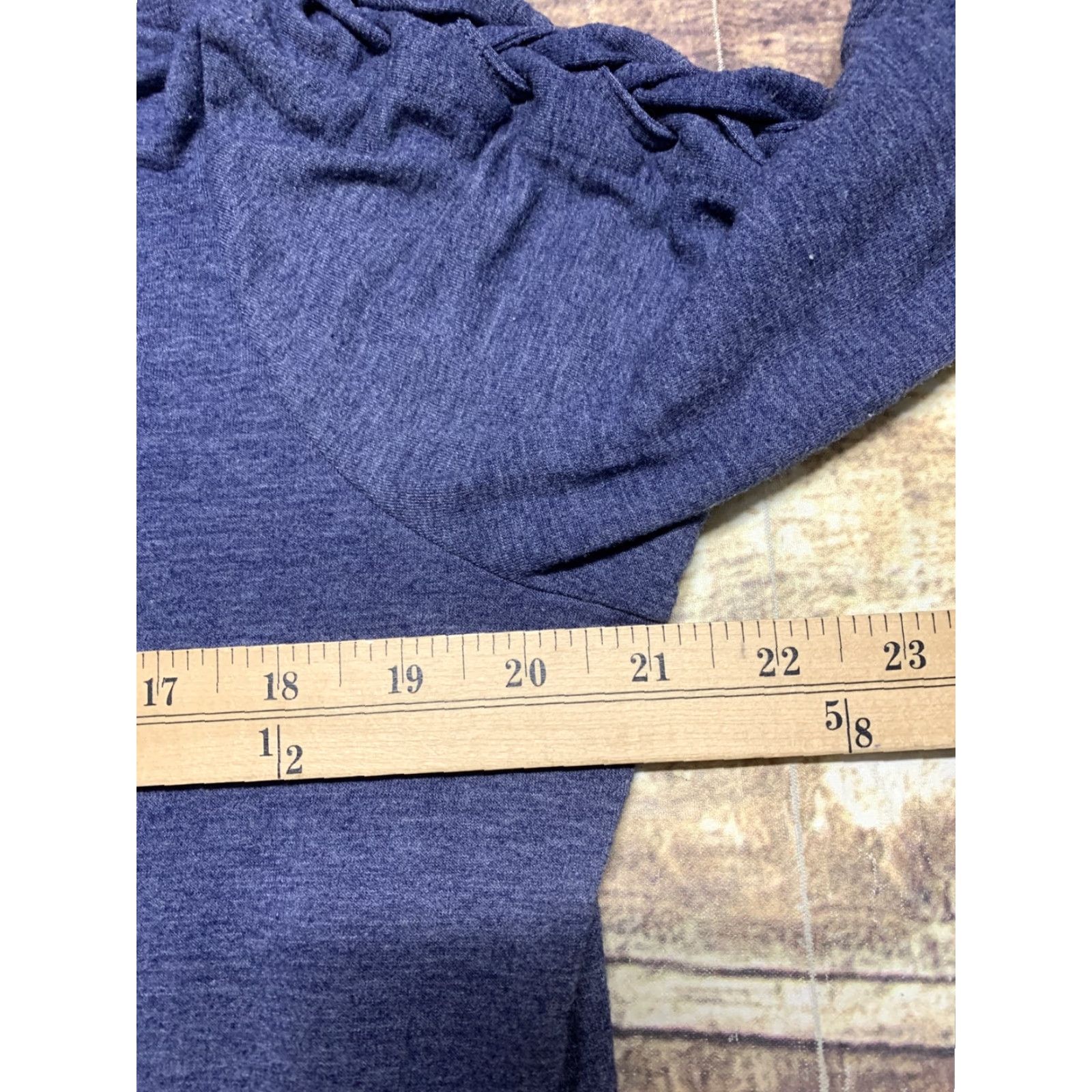 Victoria's Secret Victoria's Secret Woman's Long Sleeve Shirt XS Blue Pullover Crew Neck Laced Arm, Casual, Solid, Regular Fit, Fall Spring Summer Winter, Women Size XS / US 0-2 / IT 36-38 - 4 Thumbnail