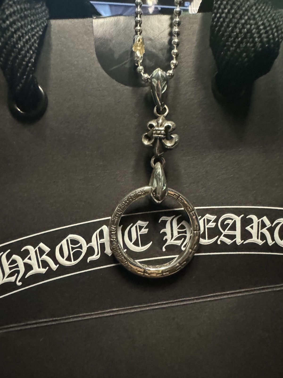 Chrome hearts eyewear silver fleur loop necklace