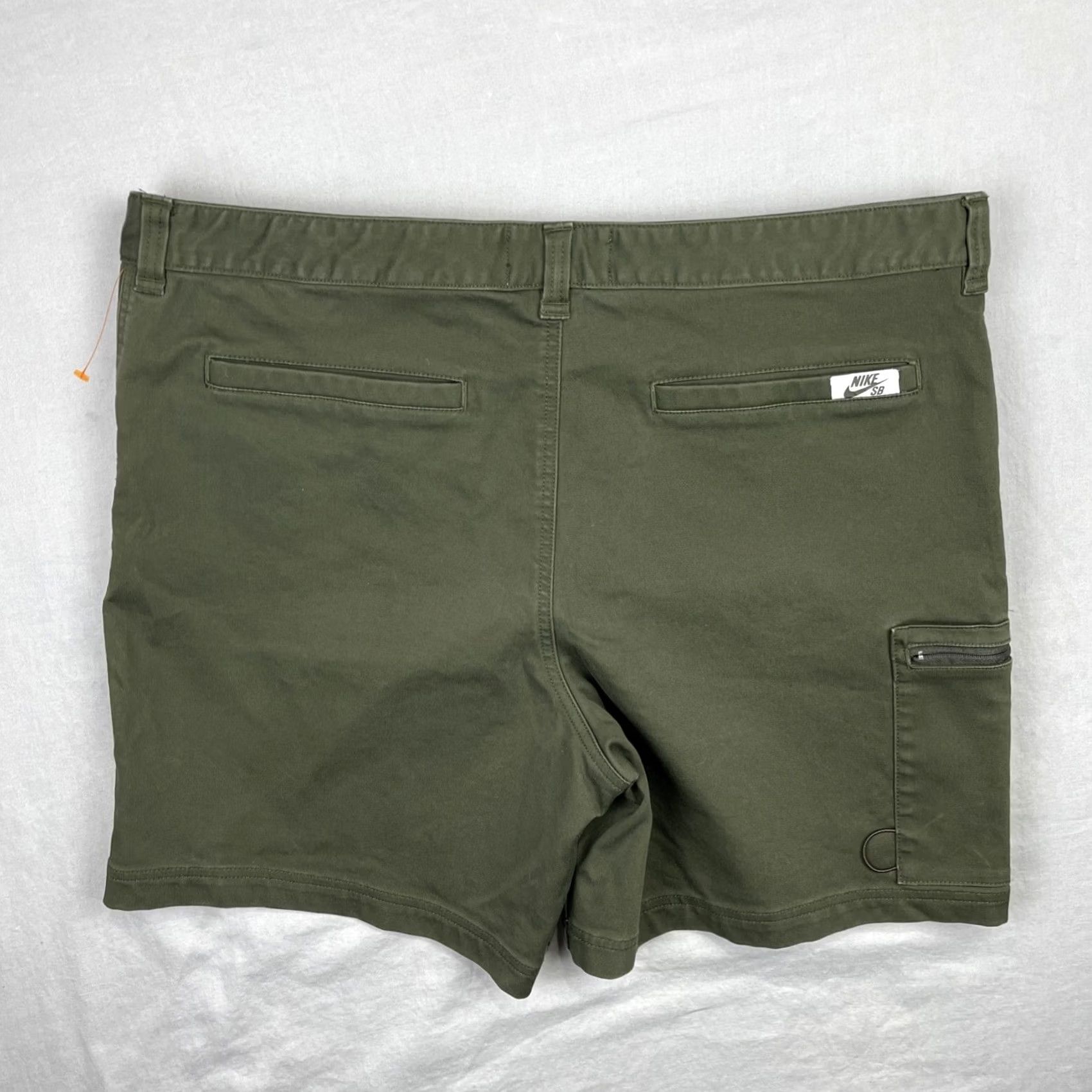 Nike Nike SB Shorts Mens 40 Green Cargo Canvas Skate DH2939-325 Chino Cotton Blend Cargo Pocket Style: Cargo, 40 Size US 40 / EU 56 - 6 Thumbnail