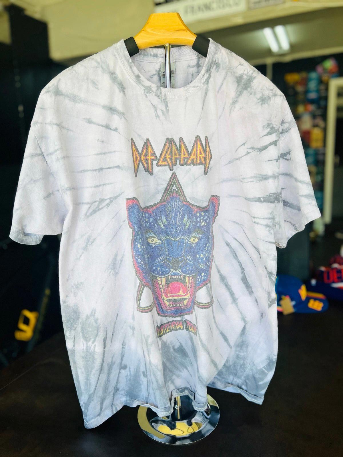 Gildan Vintage Def Leppard Hysteria Tour Tie-Dye T-Shirt - XL Size US XL / EU 56 / 4 - 1 Thumbnail