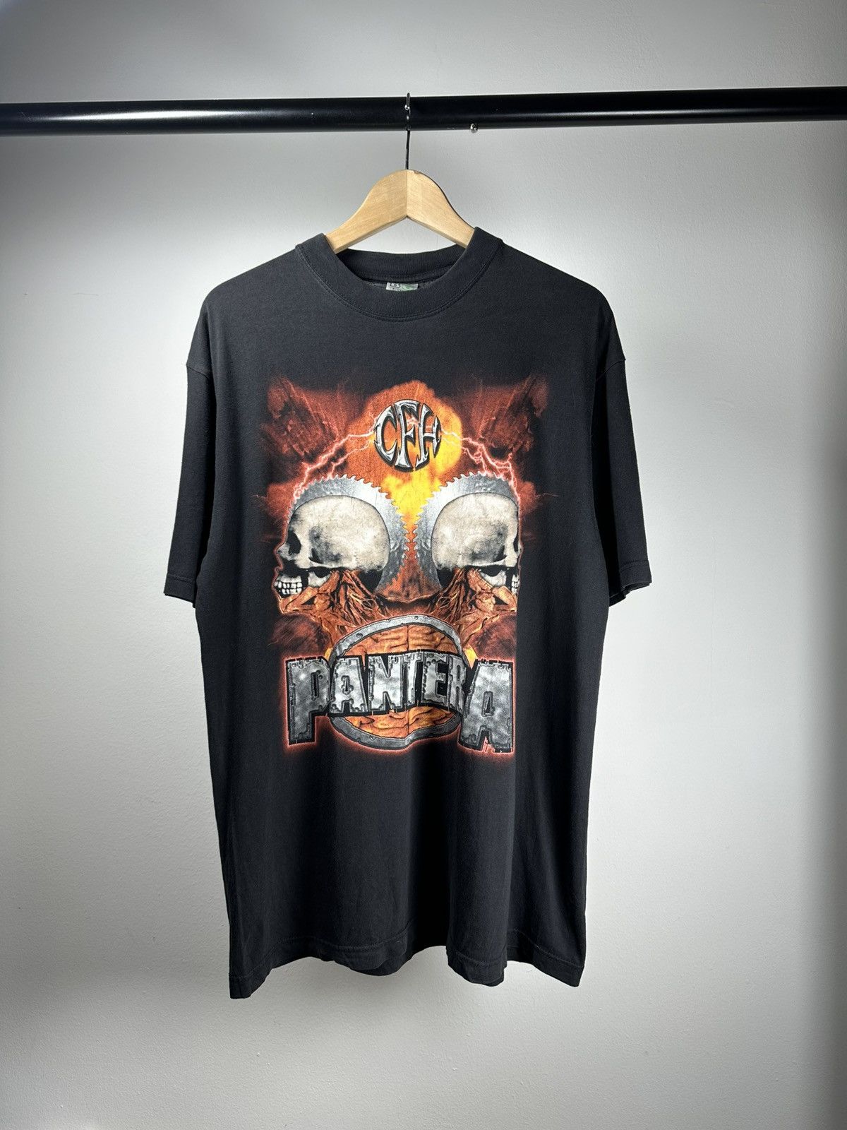 Band Tees Vintage PANTERA 2000 CFH tour tee shirt Size US XL / EU 56 / 4 - 1 Thumbnail
