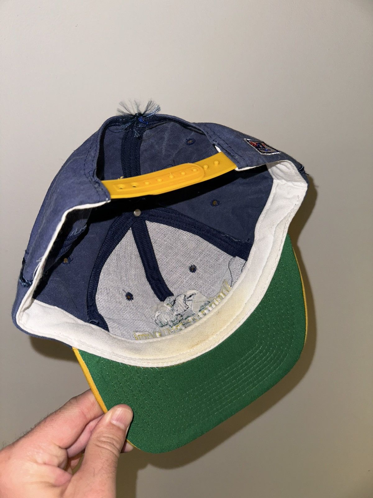 Vintage Vintage Notre Dame Irish SnapBack Hat Size ONE SIZE - 3 Thumbnail