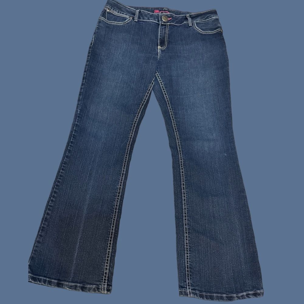 Wrangler VINTAGE Wrangler Jeans Bootcut Jeans Dark Wash 36x30.5 13/14x32 Women Mid Rise Stretch 5-Pocket Logo Cowgirl Western 80s 90s Size 34" / US 12 / IT 48 - 1 Thumbnail