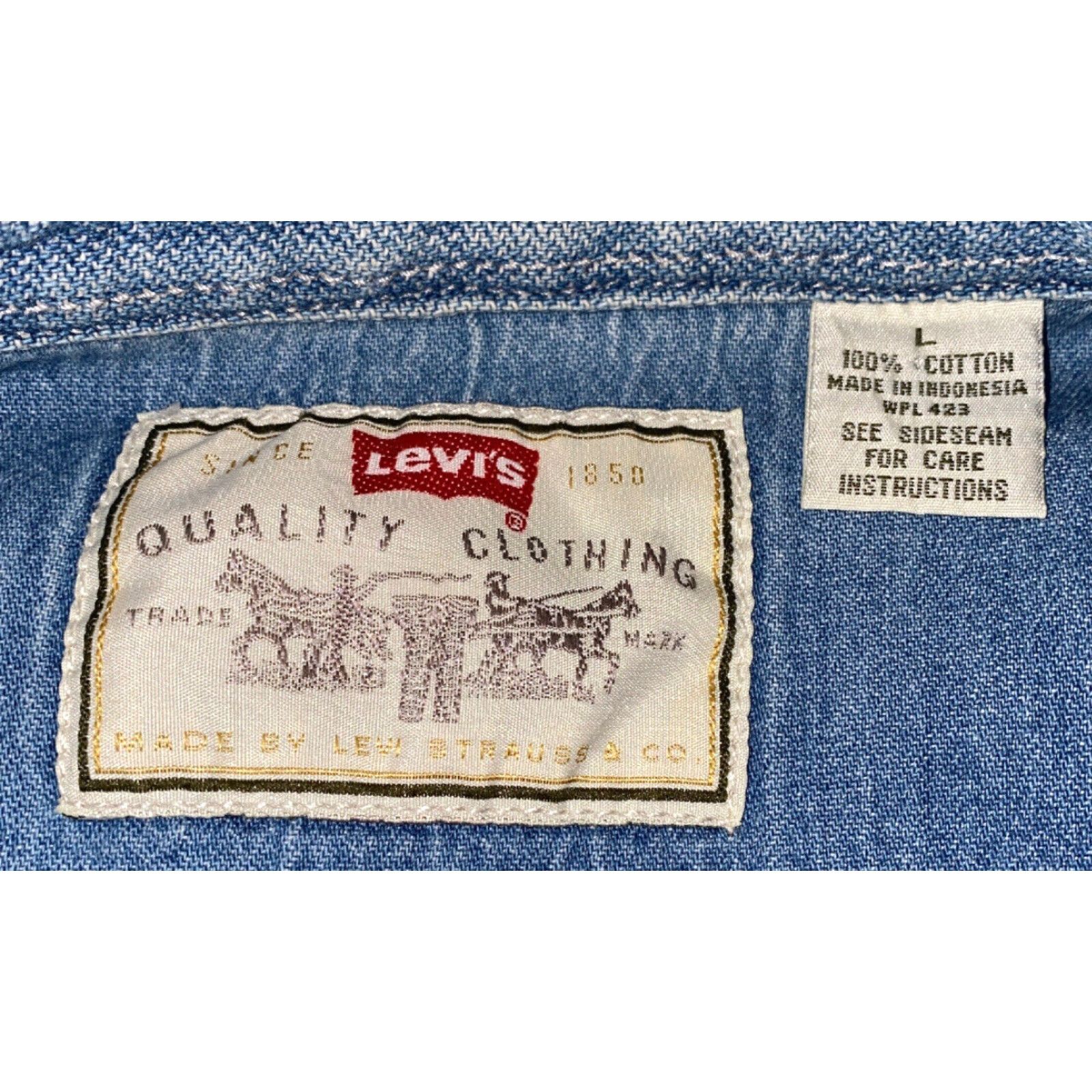 Levi's Levi's Men's Blue Cotton Long Sleeve Button-Up Shirt Size L Casual Formal Everyday Size US L / EU 52-54 / 3 - 7 Thumbnail