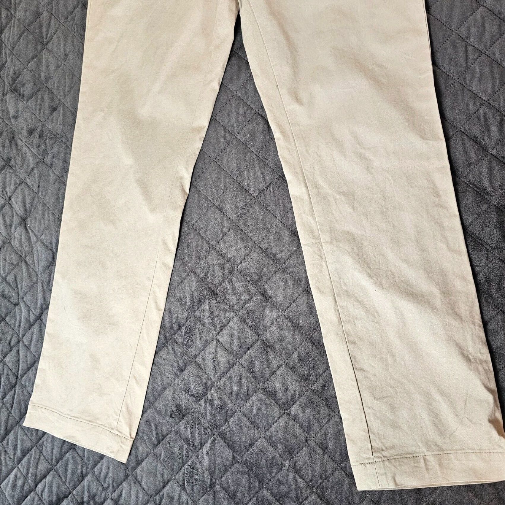 Banana Republic Banana Republic Men Pants 33x32 Beige Aiden Chino Straight Mid Rise Slash Pocket Size US 33 - 2 Thumbnail