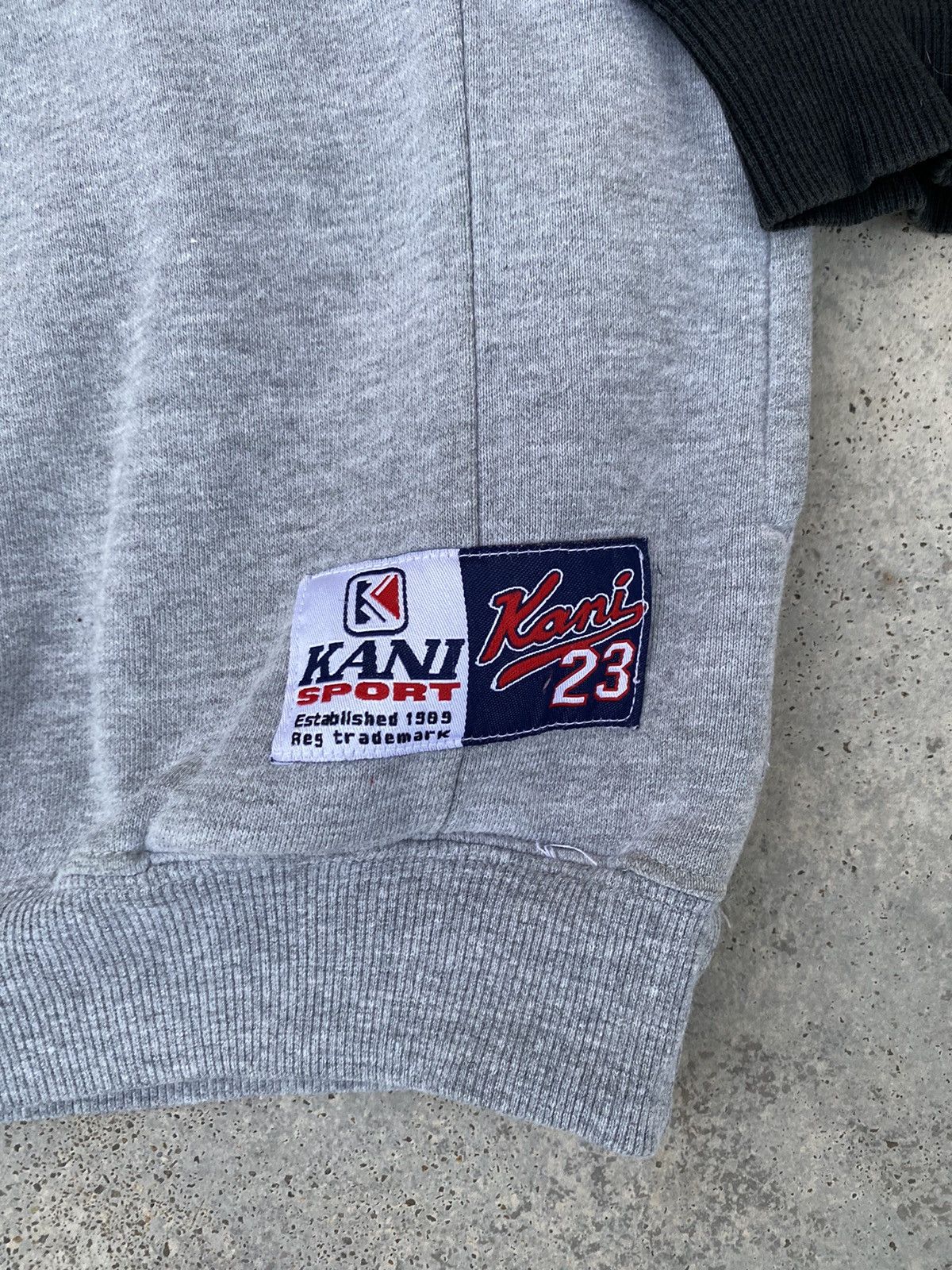 Karl Kani 2000s Karl Kani Puffer Script Design Sweatshirt Size US L / EU 52-54 / 3 - 4 Thumbnail