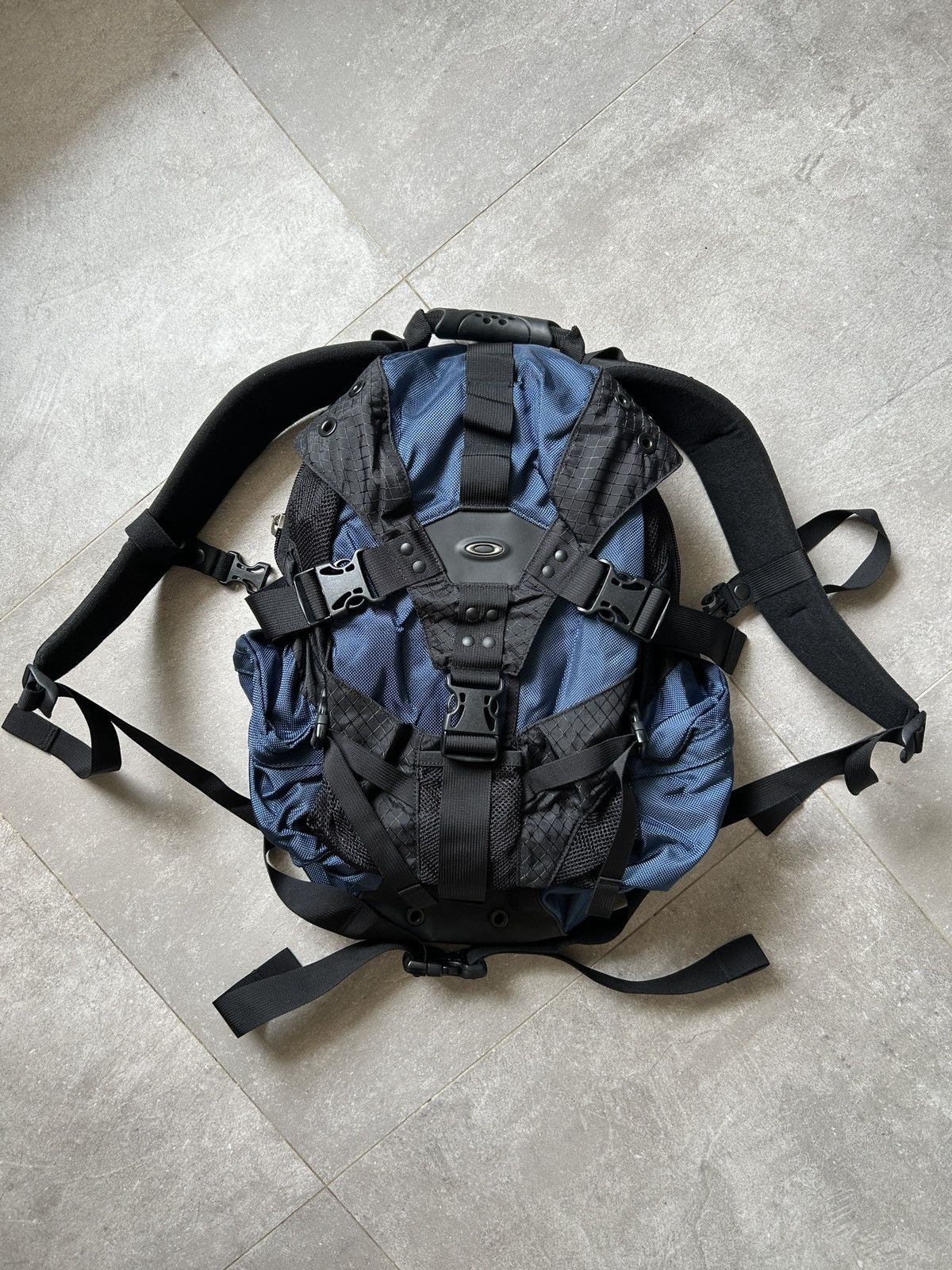 Oakley 2000s Oakley Icon Backpack 2.0 Tactical Size ONE SIZE - 9 Thumbnail