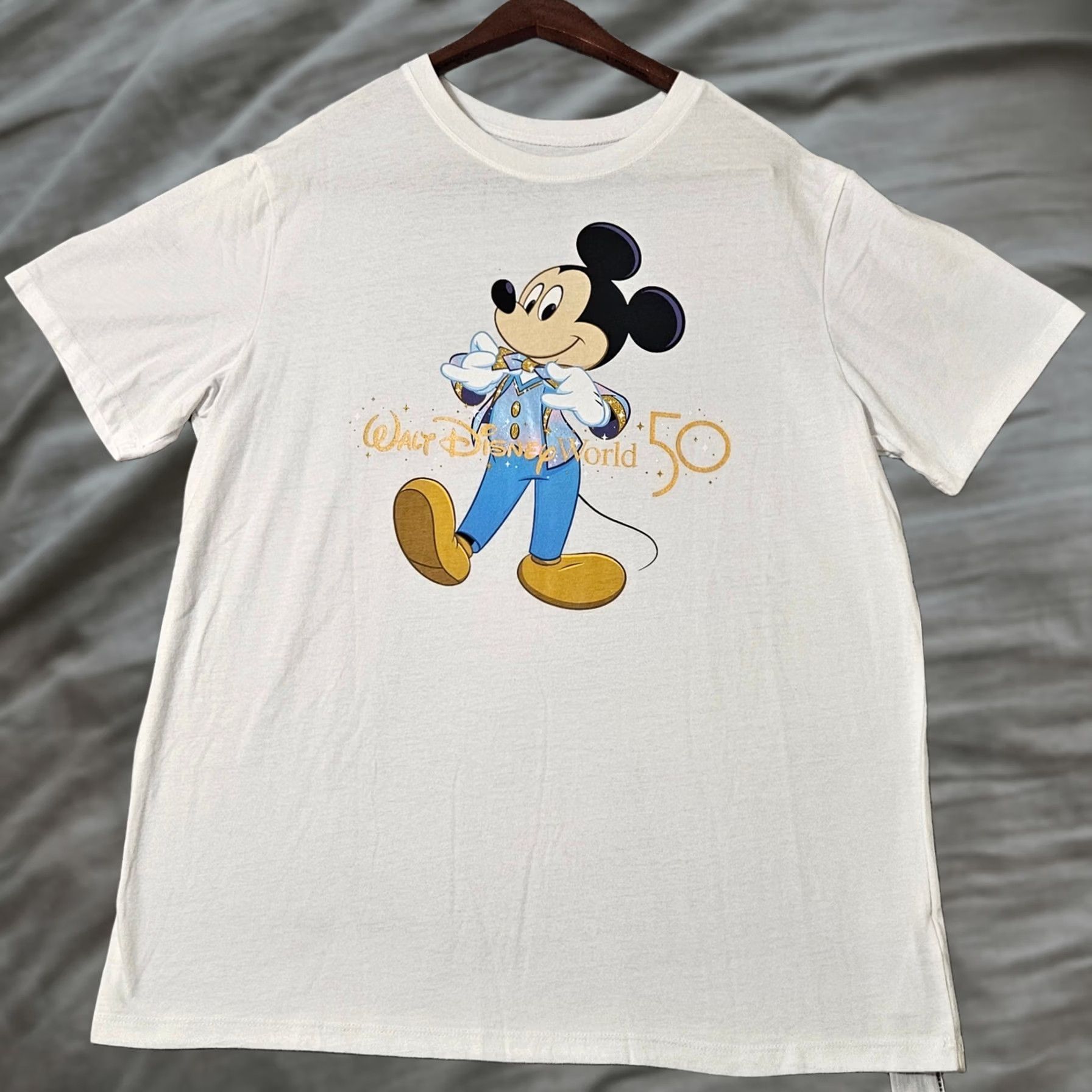 Disney Disney Walt Disney World 50th Anniversary T Shirt Size Large White Short Sleeve Size US L / EU 52-54 / 3 - 1 Thumbnail