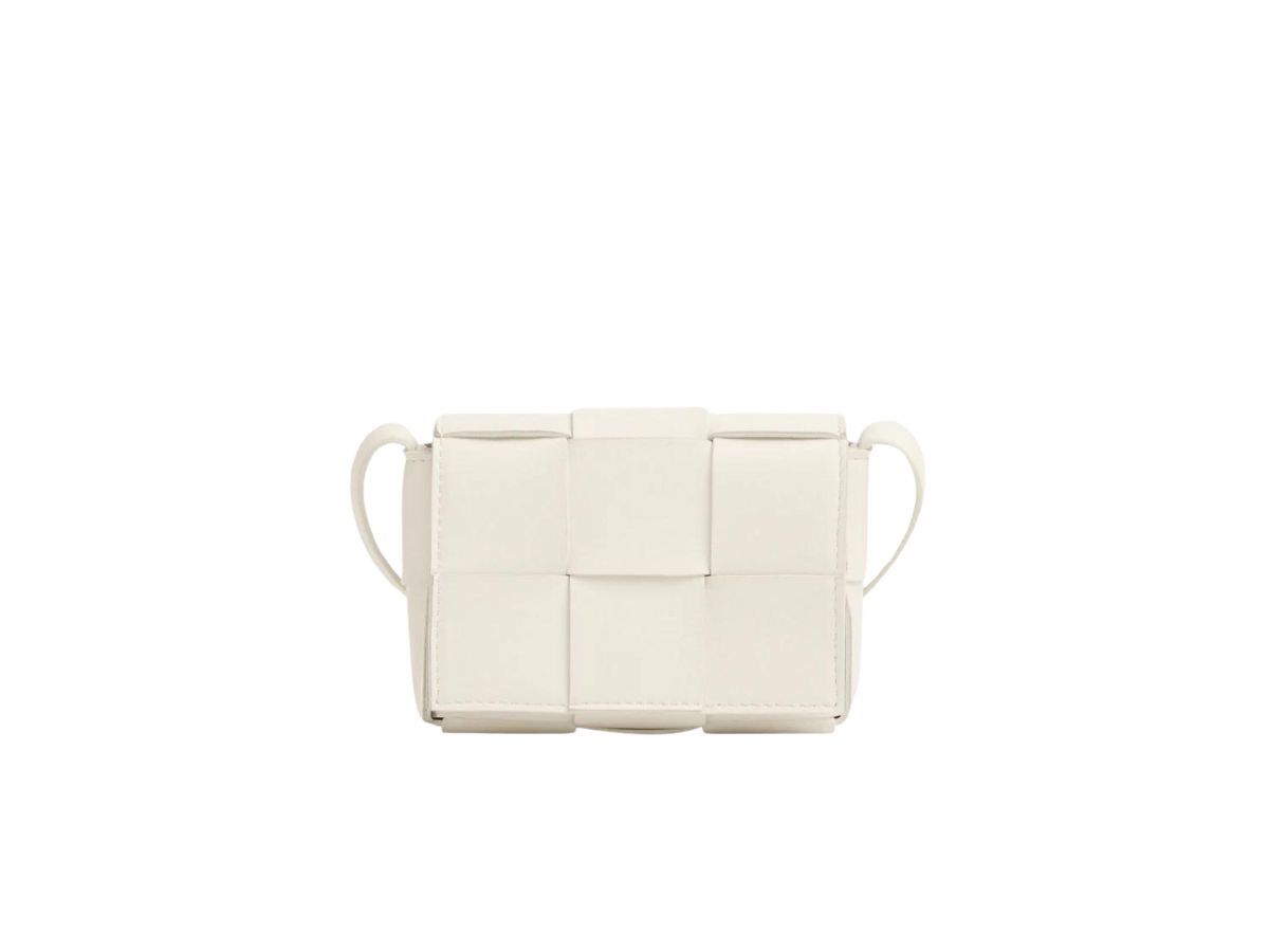 Bottega Veneta o1n1vont1224 Size: OS / Candy Cassette Bag in White Size ONE SIZE - 1 Thumbnail