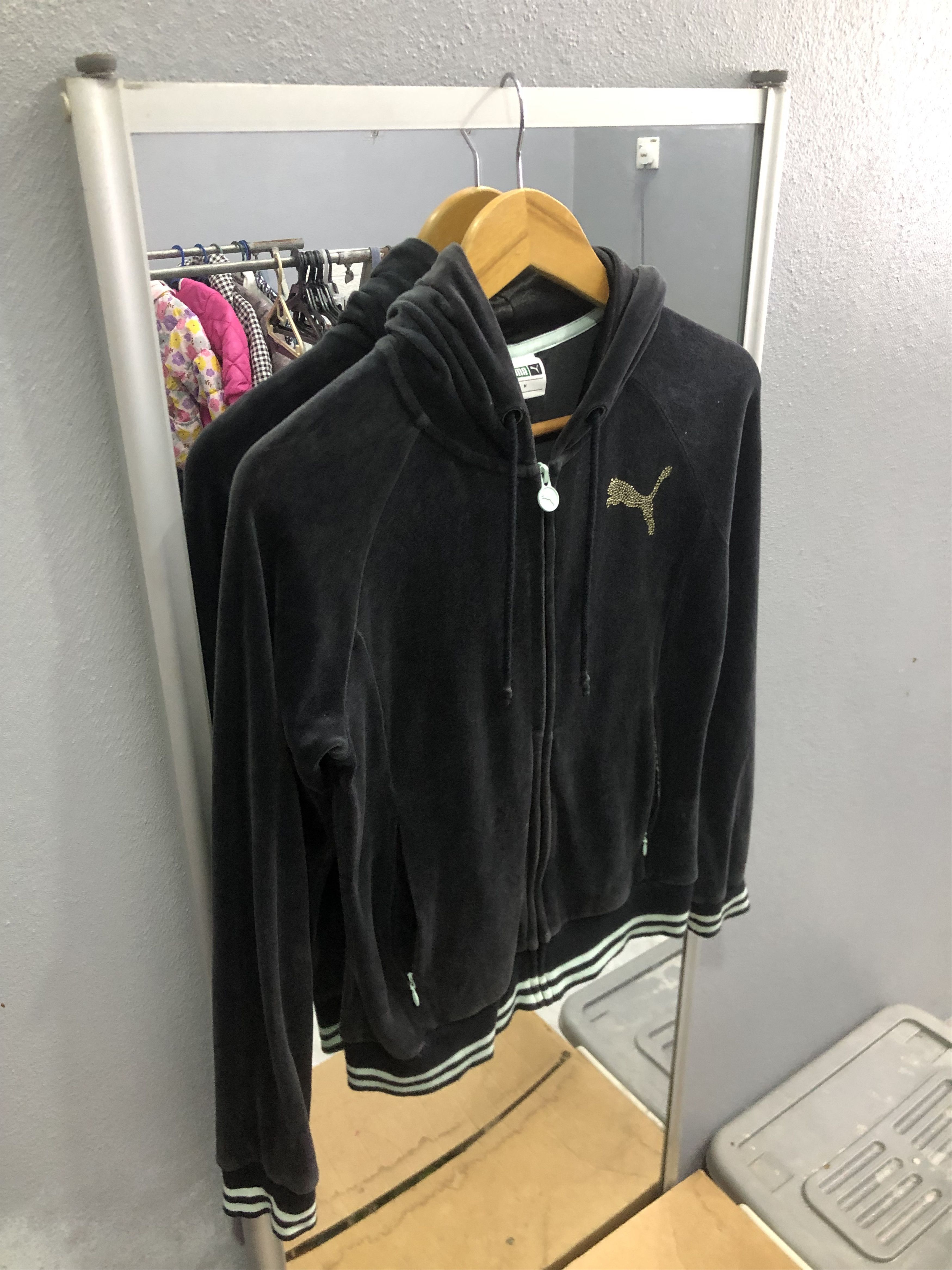 Puma Puma Velour Zip Hoodie Rhinestone Logo Size XS / US 0-2 / IT 36-38 - 3 Thumbnail