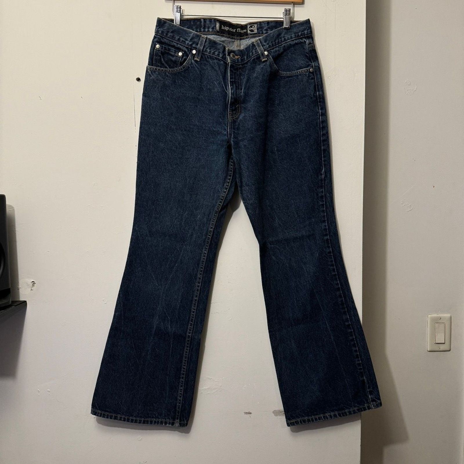 194 Local Levi’s Silvertab jeans 5pocket Levi's® Silvertab™ & 194 Local Loose Fit Jeans - Red | Levi's® US