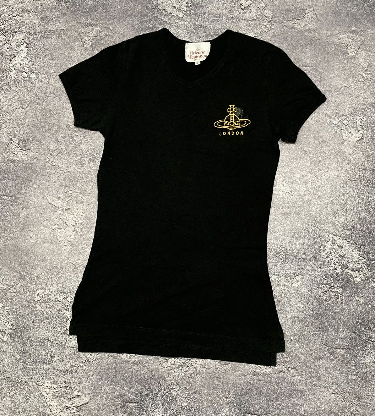 Vivienne Westwood Vintage Vivienne Westwood London Logo Luxury T Shirt Italy Size S / US 4 / IT 40 - 1 Thumbnail