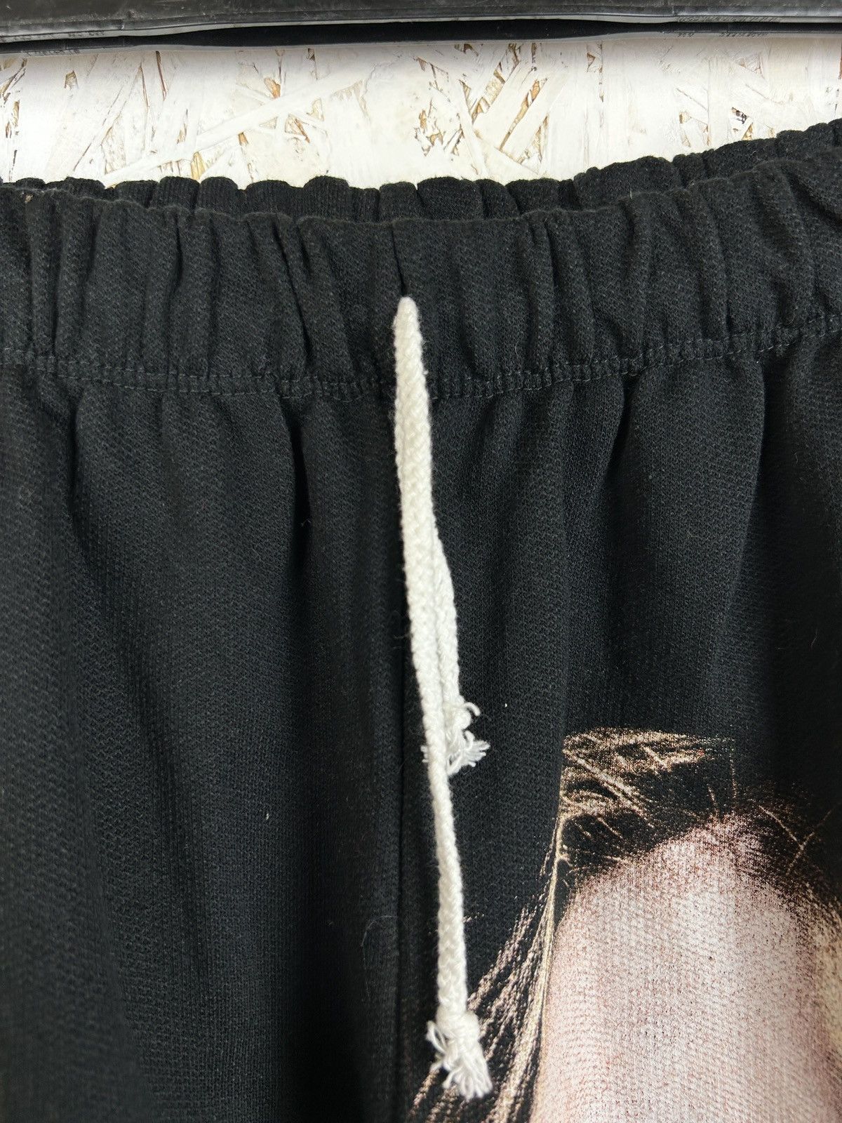 Band Tees 90s Vintage Kurt Kobain Nirvana Bootleg Shorts Size US 30 / EU 46 - 5 Thumbnail