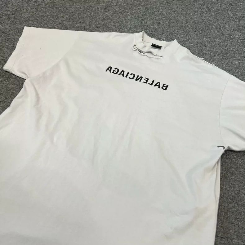 Balenciaga balenciaga distressed short sleeve t Size US M / EU 48-50 / 2 - 3 Thumbnail