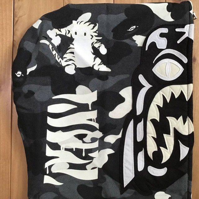 Bape 💫Glow in the dark💫 BAPE city camo Tiger full zip hoodie APE Size US XL / EU 56 / 4 - 6 Thumbnail