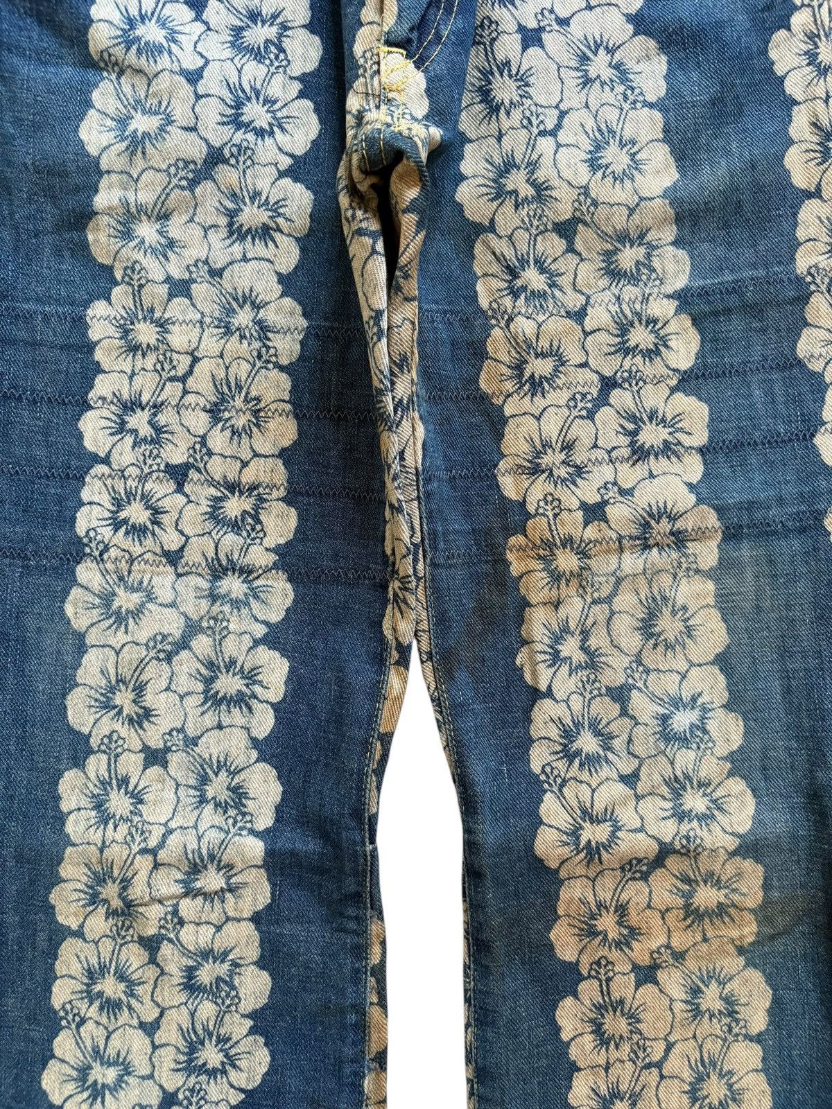 Hysteric Glamour Vintage Hysteric Glamour Mud Wash Flower Style Flare Jeans Size US 28 / EU 44 - 5 Thumbnail