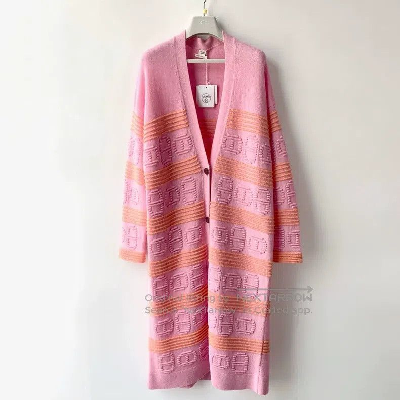 Hermes Hermes Pig nose cashmere knit cardigan coat Size XXS / US 00 / IT 34 - 1 Thumbnail