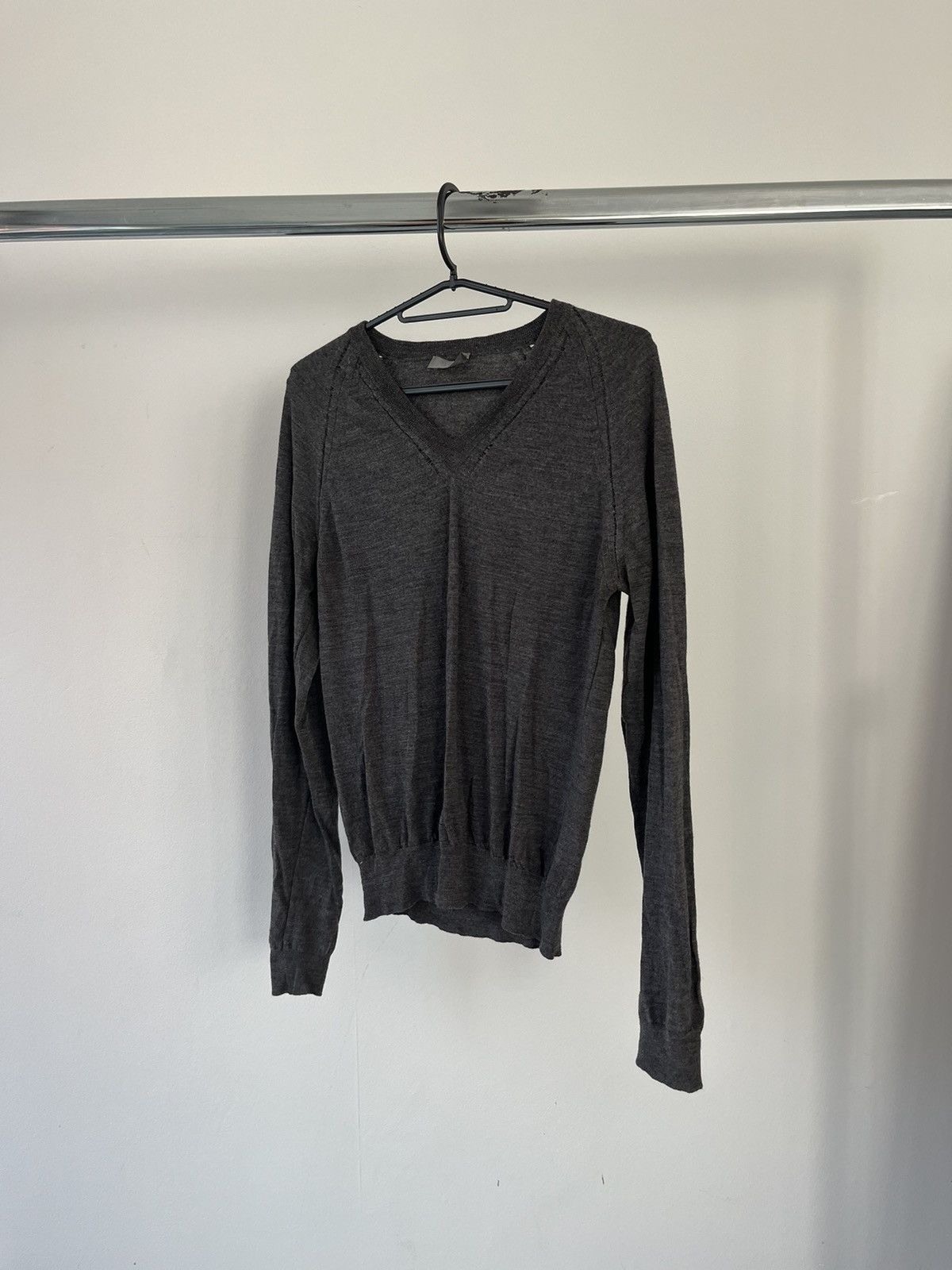 Dior Dior Homme Hedi Slimane Grey Distressed Wool V Neck Sweater Size US S / EU 44-46 / 1 - 2 Thumbnail