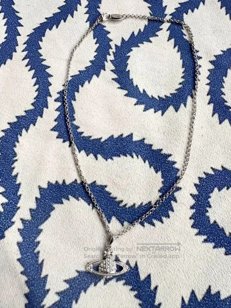 Vivienne Westwood Vivienne Westwood Silver Pearl Saturn Necklace. Size ONE SIZE - 3 Thumbnail