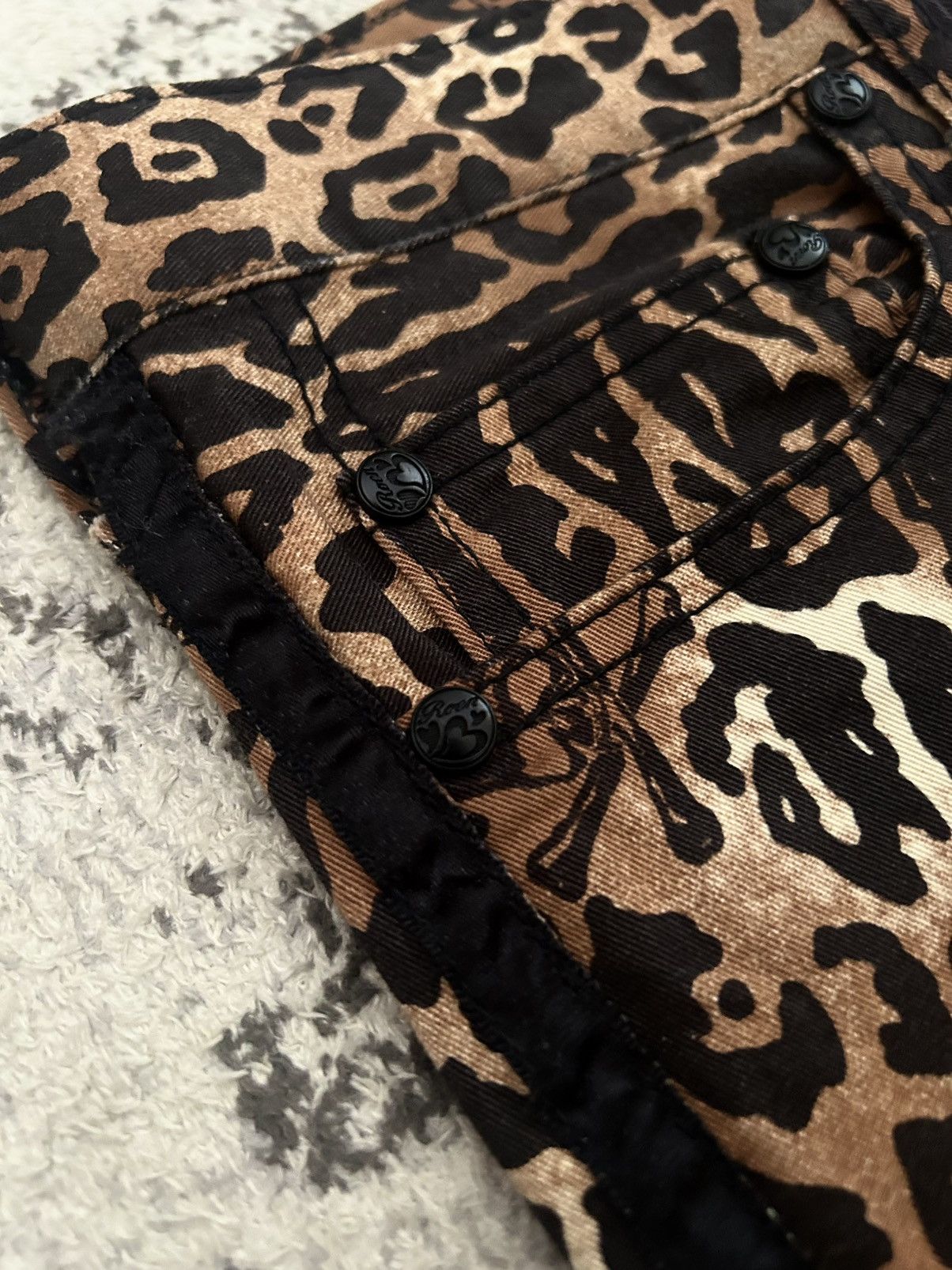 Mastermind Japan × Roen Roen Leopard Skulls And Stars Printed Pants Size US 28 / EU 44 - 3 Thumbnail