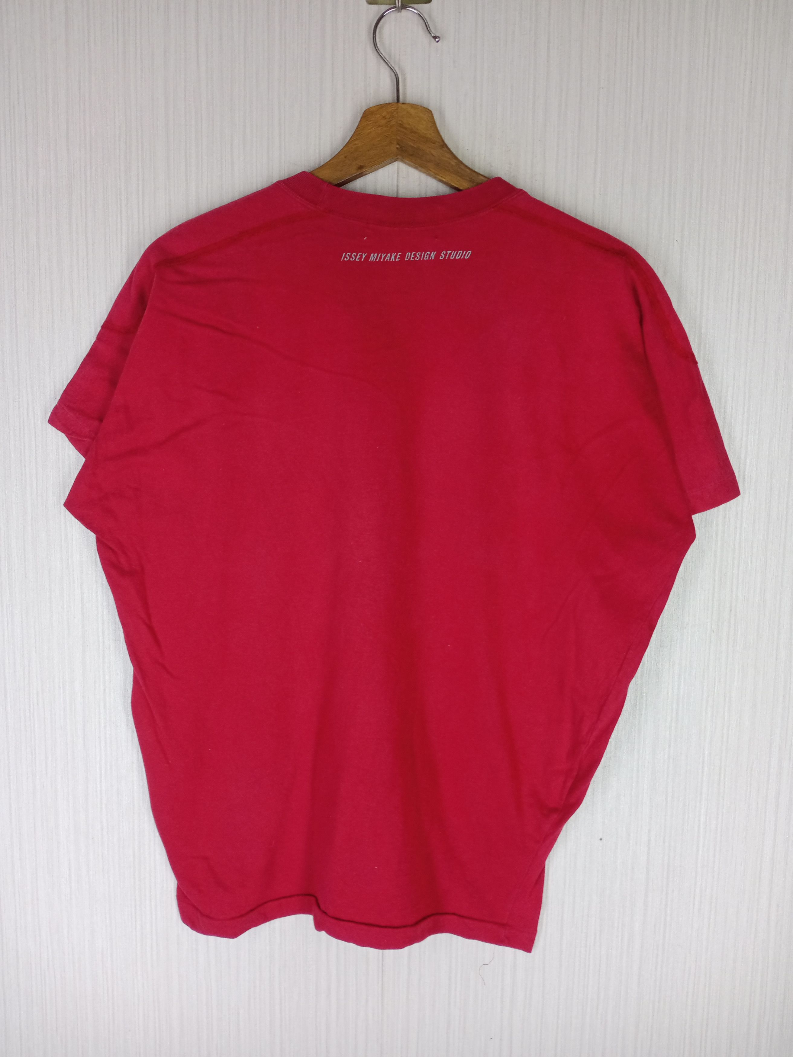 Designer × Issey Miyake Rare Vintage Issey Miyake Issey Skyline Tshirt Size US M / EU 48-50 / 2 - 8 Thumbnail