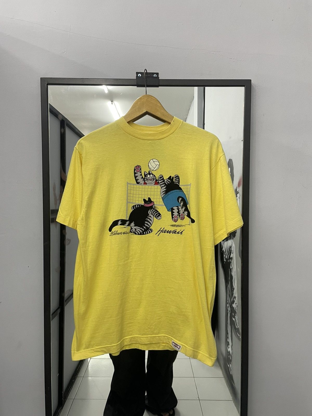 Vintage T-SHIRT CRAZY SHIRT HAWAI Size US L / EU 52-54 / 3 - 1 Thumbnail