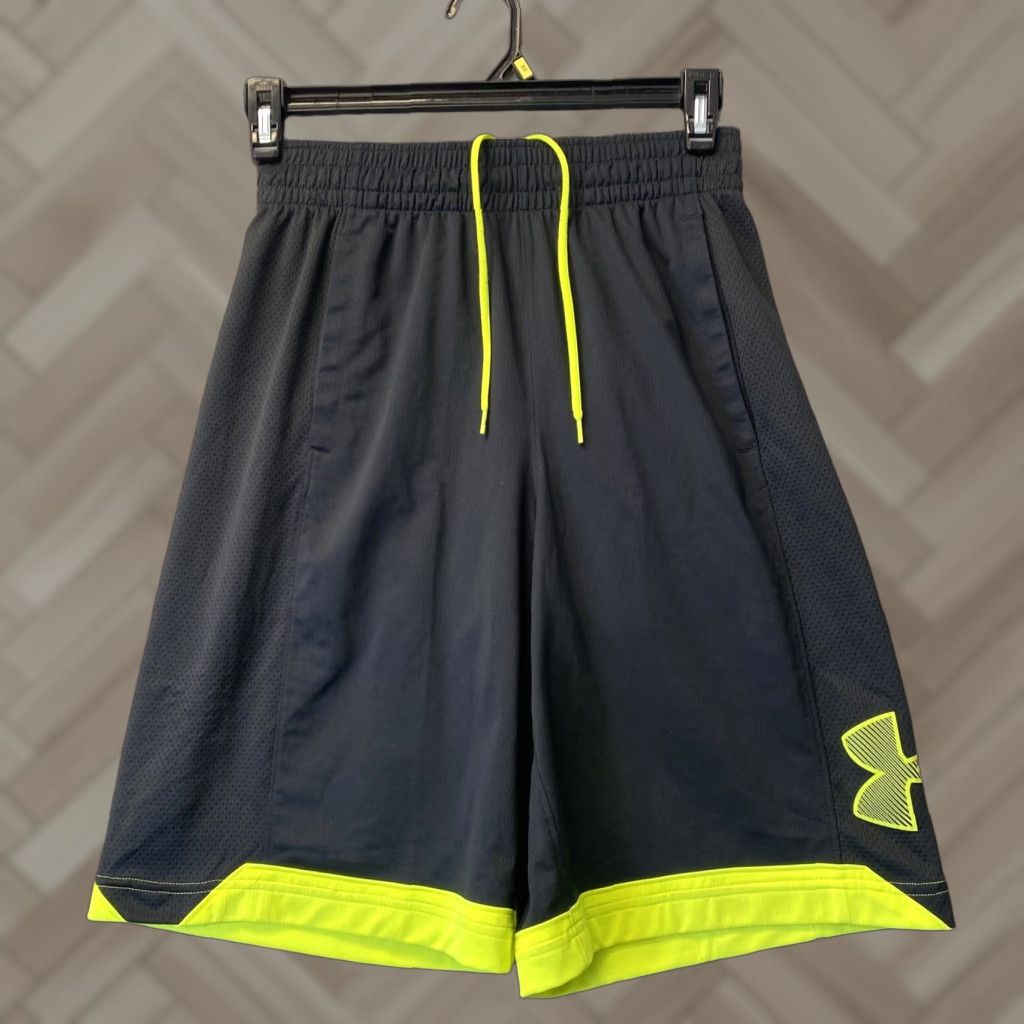 Under Armour Under Armour Shorts Basketball Running Athletic Mens S Black 28 in Waist 37-67 Model 37-67 Size US 29 - 1 Thumbnail