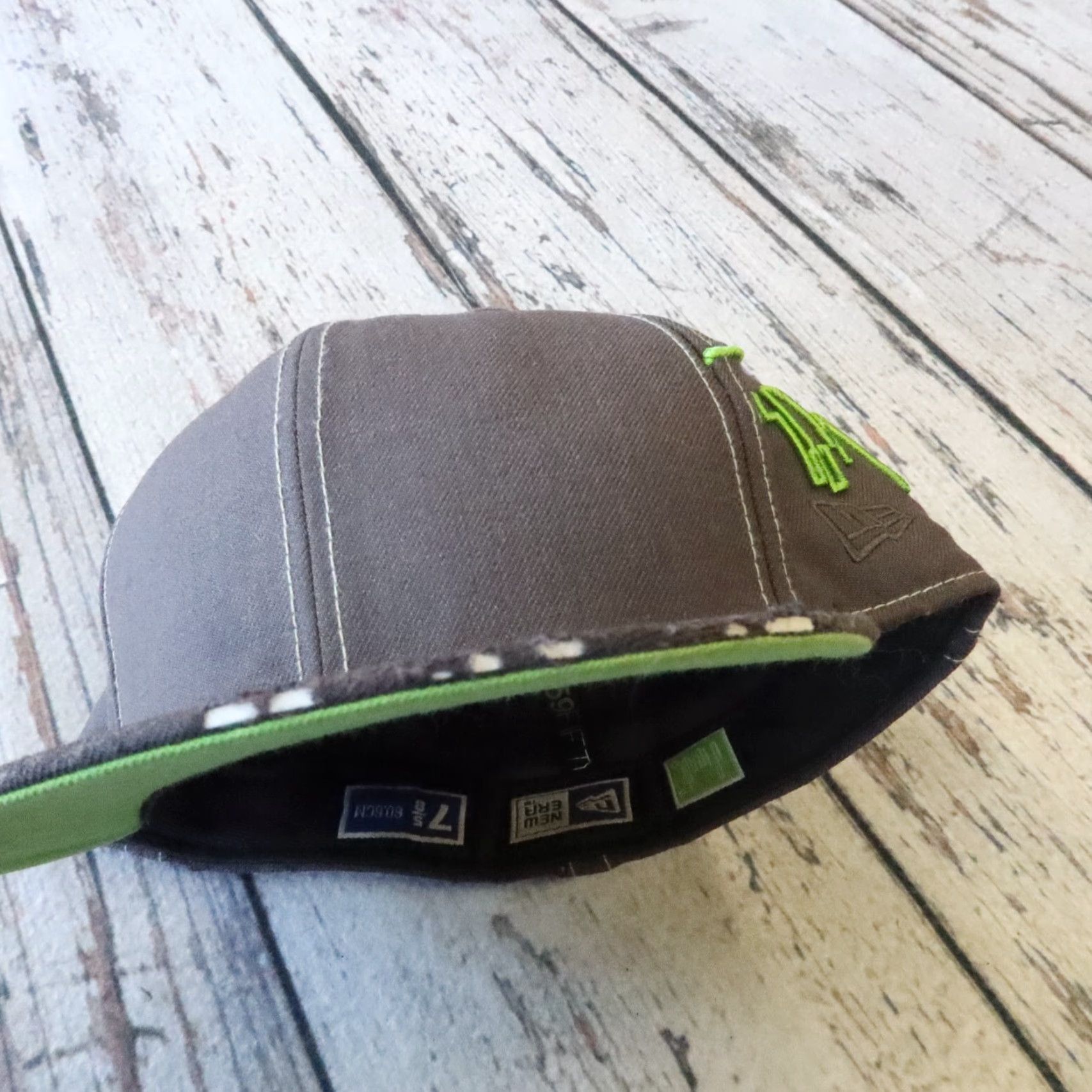 Huf VINTAGE HUF Skyline Fitted New Era Hat - One Size Gray - 2006 - Mens - Baseball Cap - pre-owned Size ONE SIZE - 7 Thumbnail