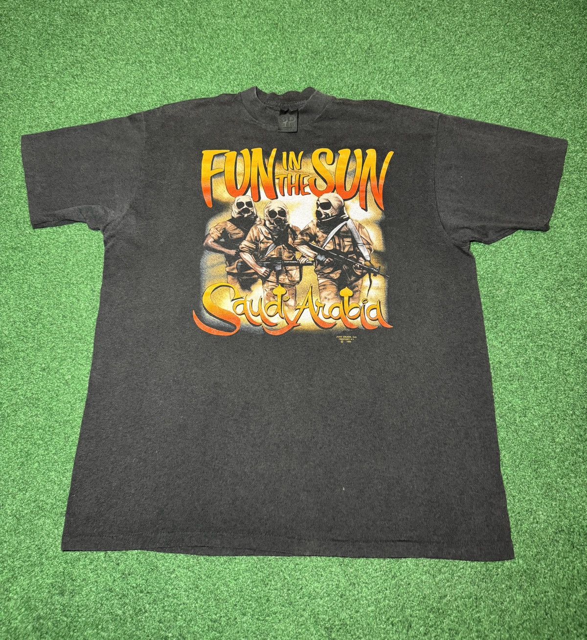Vintage 3D Emblem 80s Vintage Fun In The Sun Middle East XL T Shirt Size US XL / EU 56 / 4 - 1 Thumbnail
