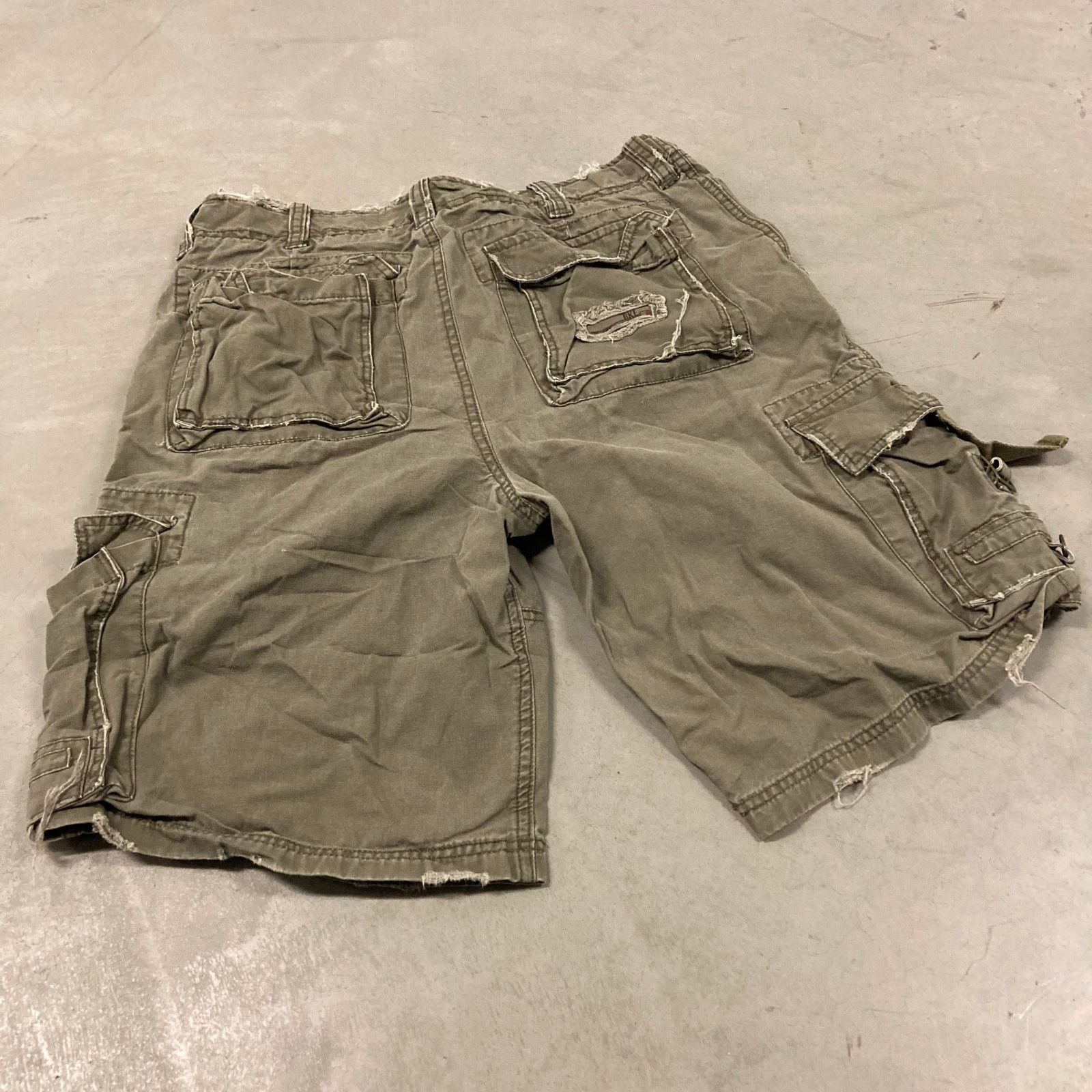 BKE × Vintage vintage baggy y2k Bke cargo shorts 33 Size US 33 - 2 Thumbnail
