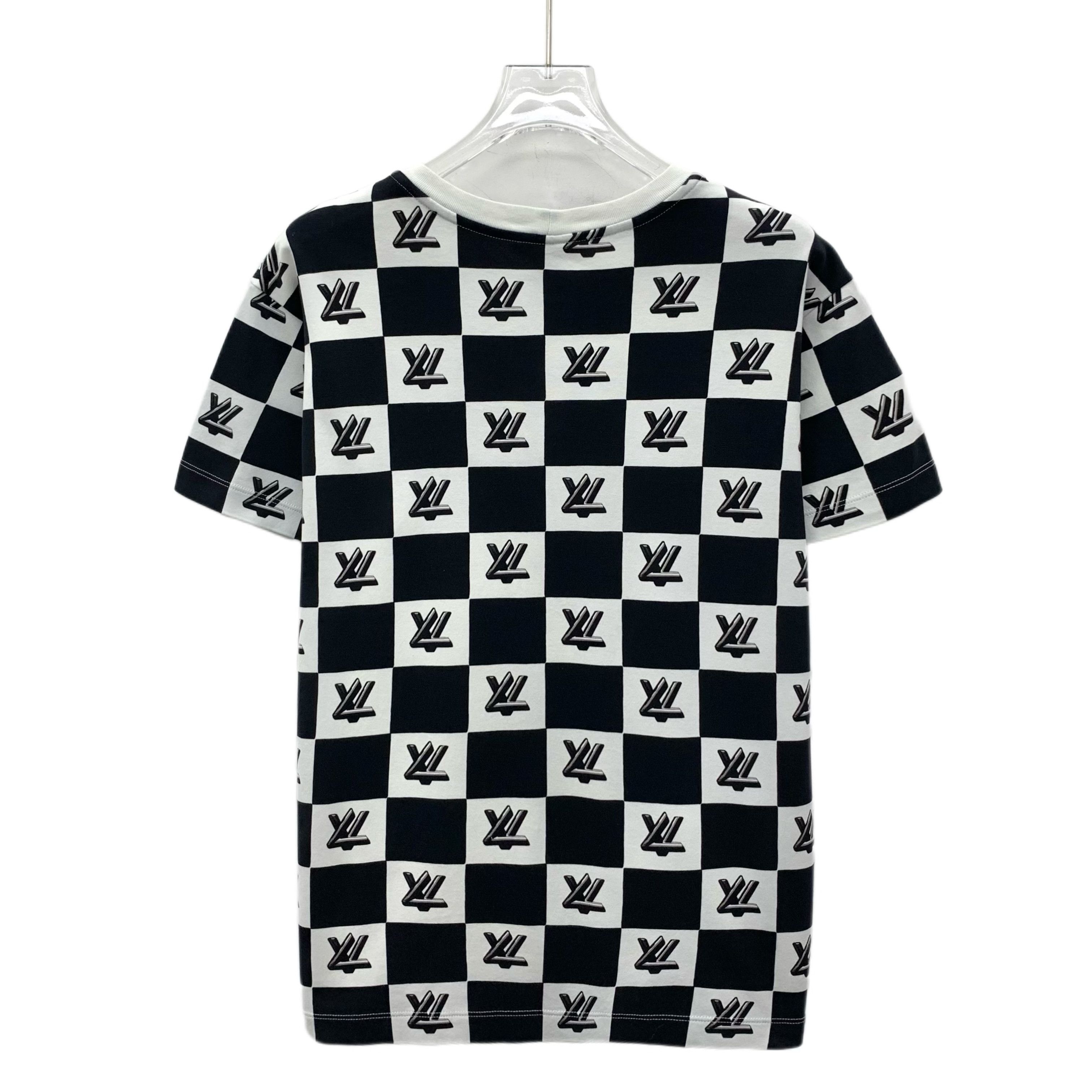 Louis Vuitton Louis Vuitton Logo T-Shirt Multicolor (M) Size US M / EU 48-50 / 2 - 2 Thumbnail