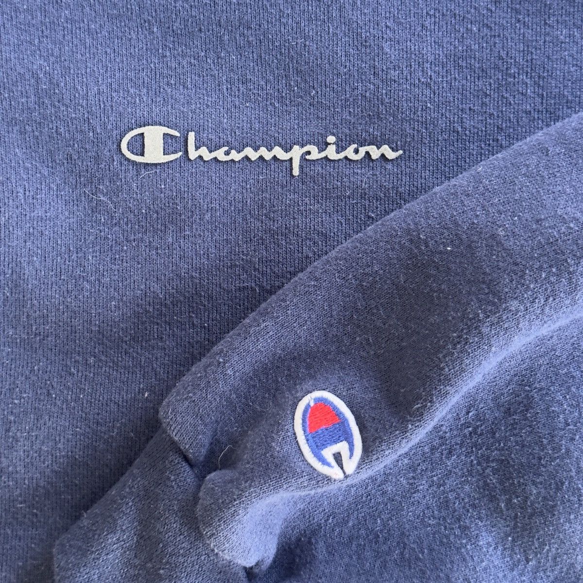 Champion VINTAGE Y2k CHAMPION felt logo crewneck - navy Size US L / EU 52-54 / 3 - 1 Thumbnail