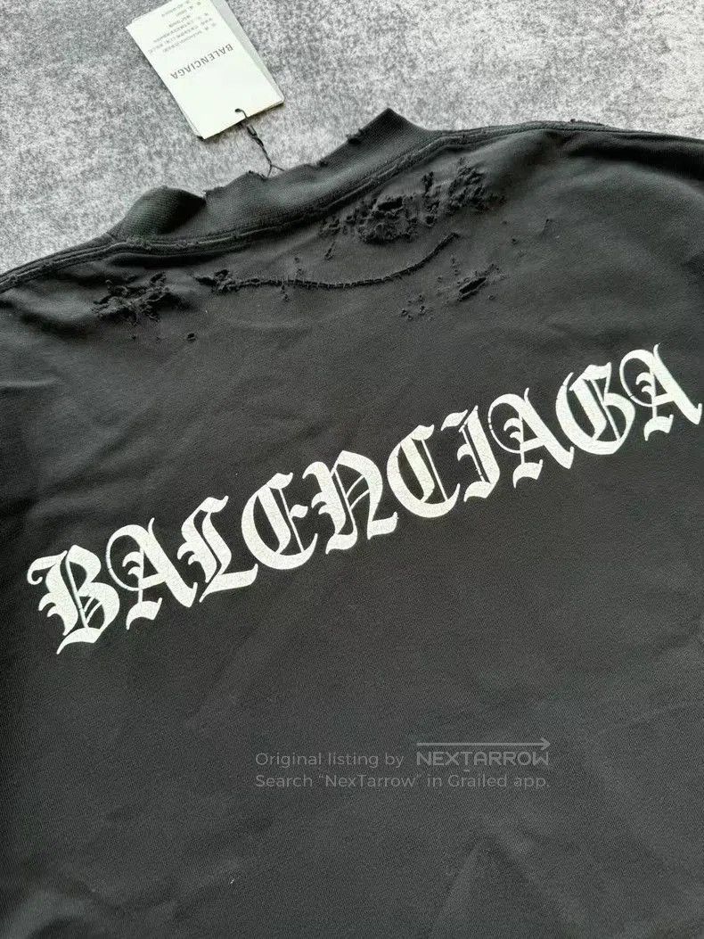 Balenciaga Balenciaga Back Sanskrit Logo Distressed Tee. Size US M / EU 48-50 / 2 - 5 Thumbnail